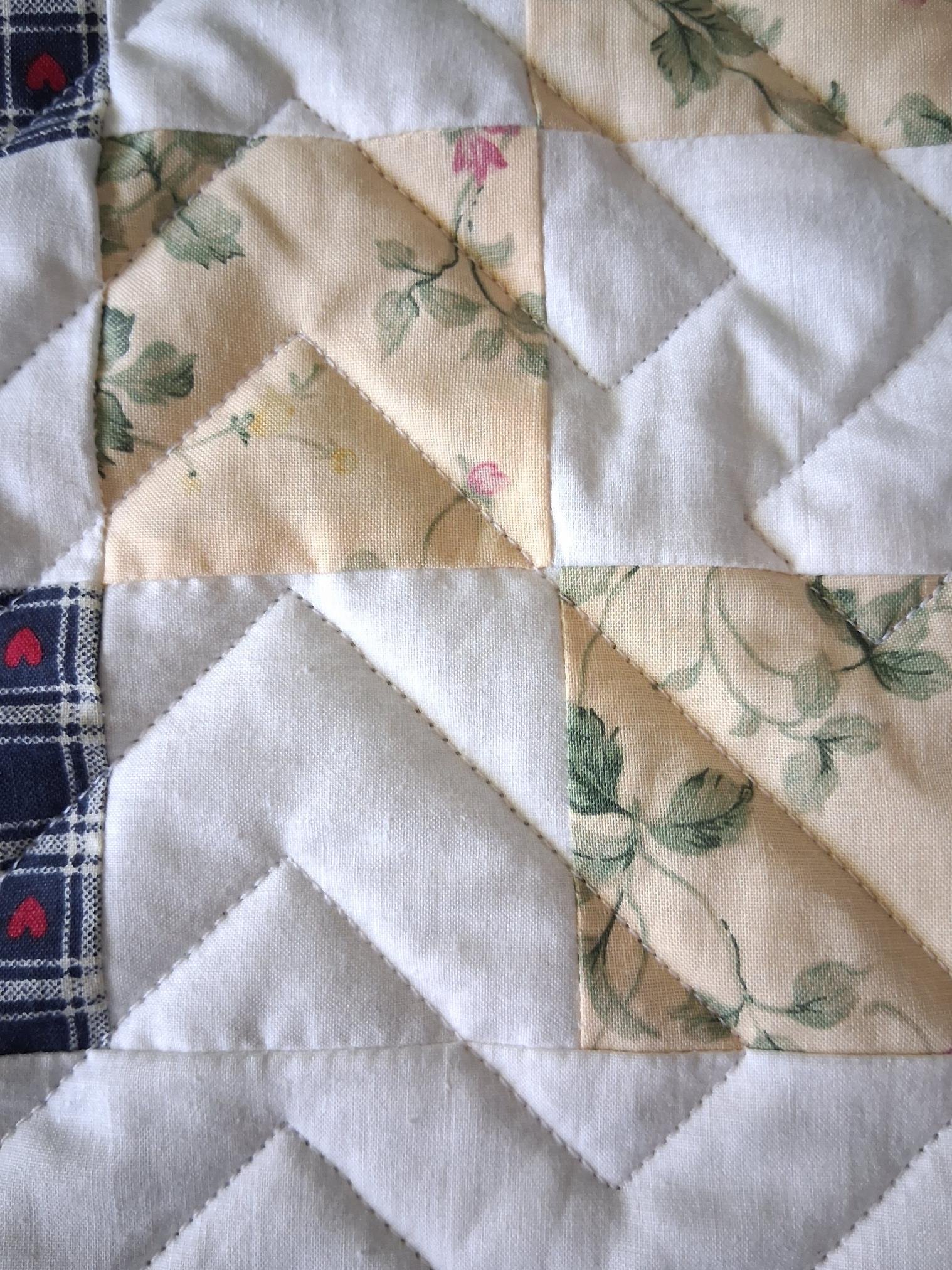 Nine-patch-quilt Keryns-chevrons-panto 07.jpg