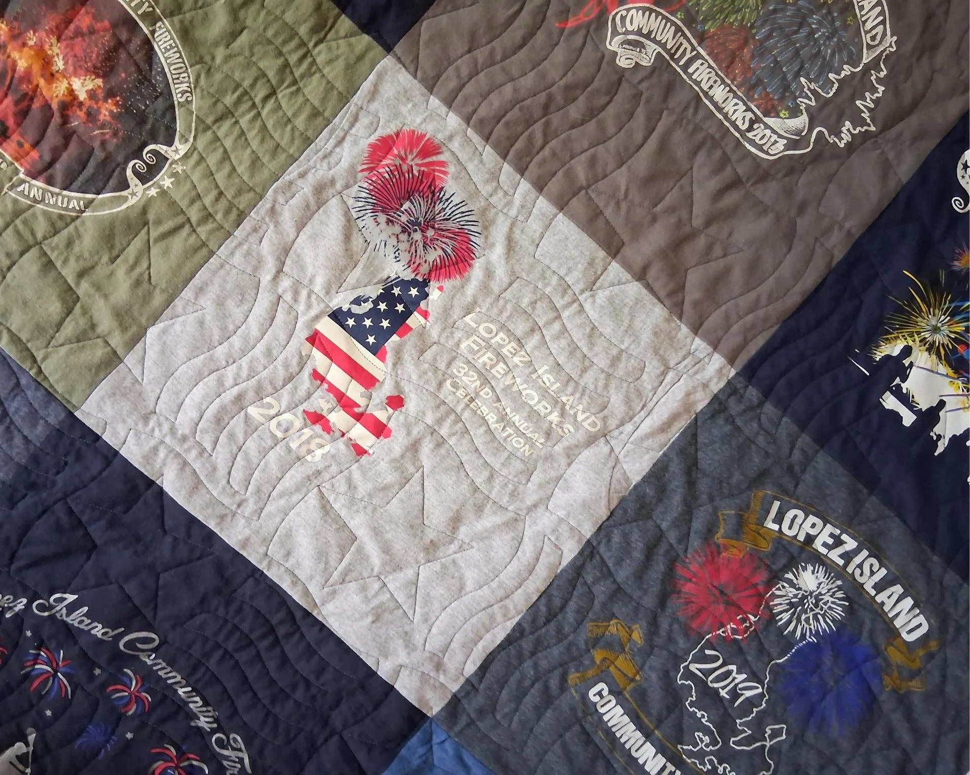 July4th quilt t-shirt patriotic stars-and-stripes-design 05.jpg