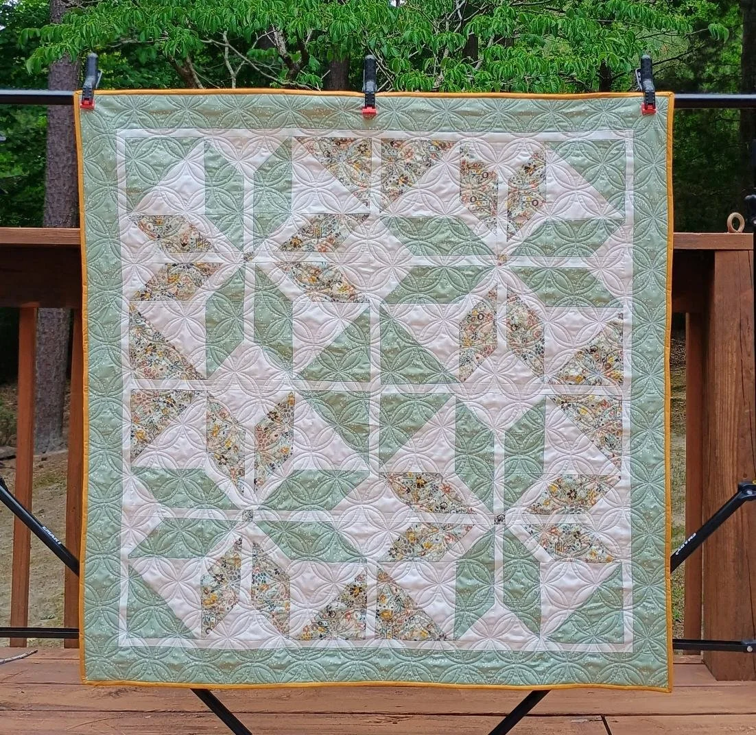 baby-holiday-party-quilt-orange-dream 01.jpg