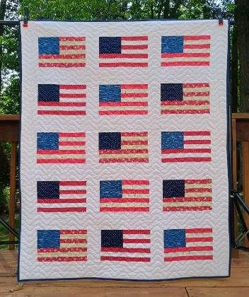 flag-quilt patriotic domestic-waves-panto 00.jpg