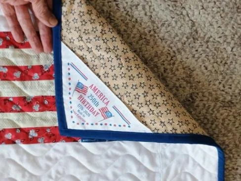 flag-quilt patriotic domestic-waves-panto 07.jpg
