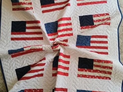 flag-quilt patriotic domestic-waves-panto 02.jpg