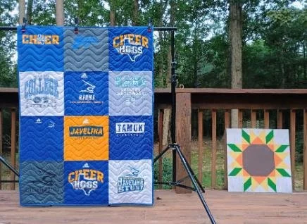 College-tshirt-quilt domestic-waves-panto 02.jpg