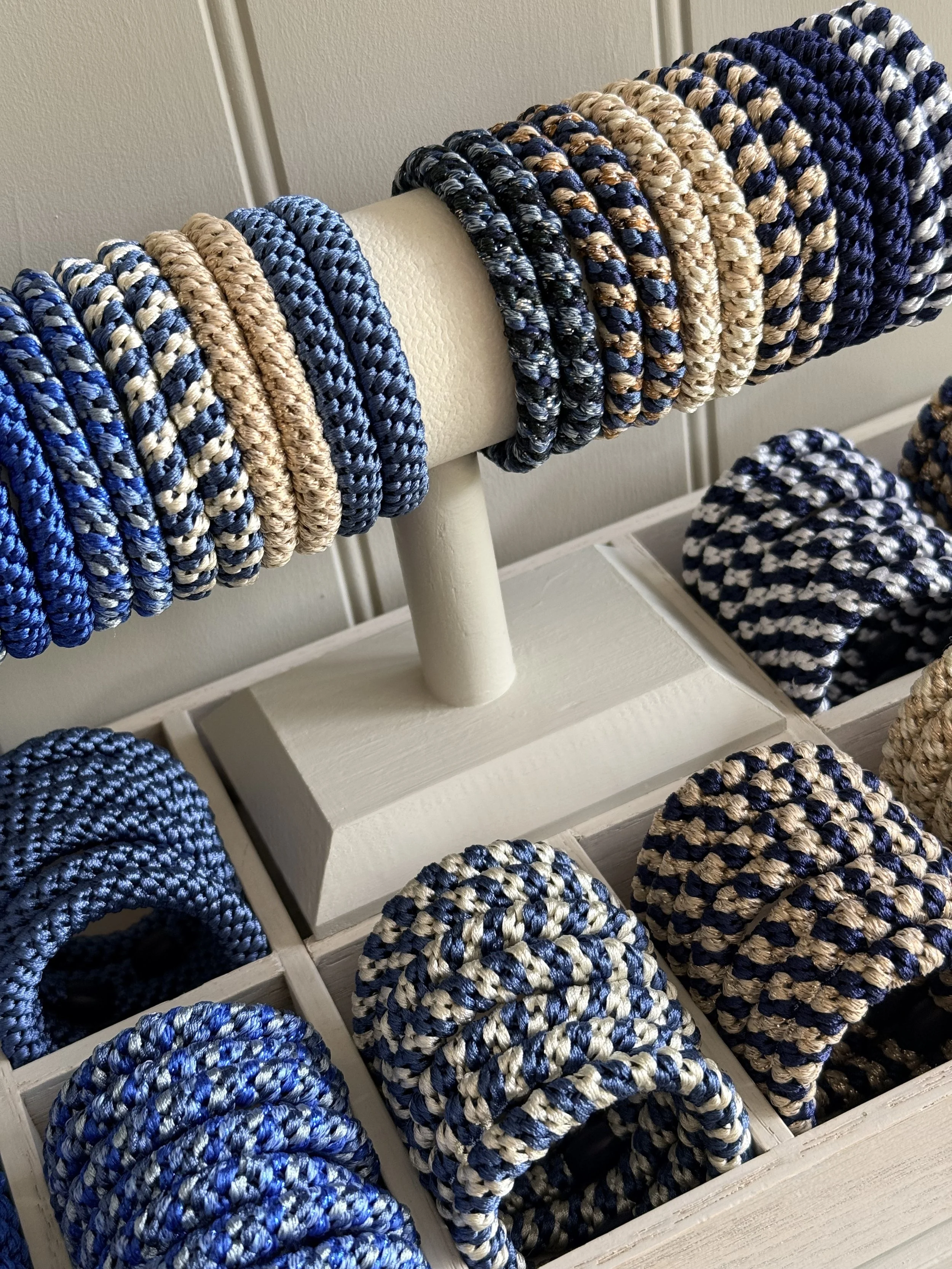 ONLY BLUE BANDS  BY KKNEKKI