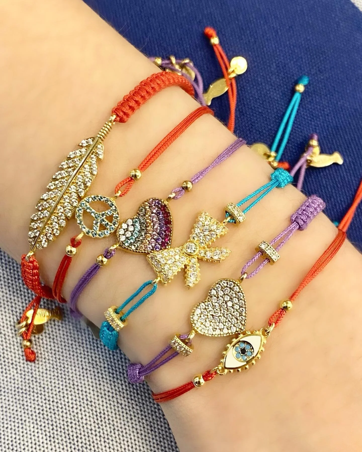 L&rsquo;estate sta arrivando, hai gi&agrave; scelto il tuo braccialetto?
-
-
-
In foto: braccialetti in argento placcato oro con swarovski 

📍Via Solferino 12 Milano
📍Corso Di Porta Vittoria 38 Milano

#gioielleria#gioilleriamilano#gioiellimilano#g