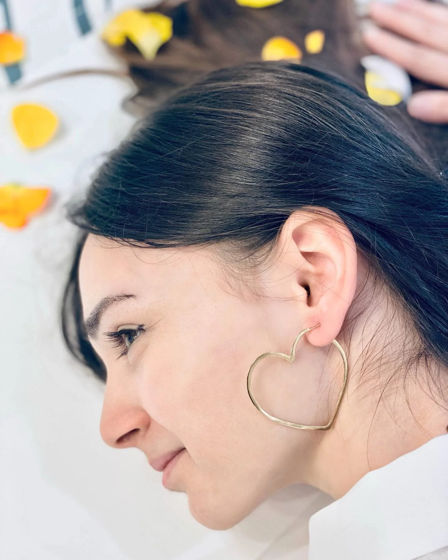 Aggiungi un tocco di dolcezza al tuo look con questo orecchino a cuore
-
-
-
In foto: orecchini a cuore in oro giallo 9k

📍Via Solferino 12 Milano
📍Corso Di Porta Vittoria 38 Milano

#gioielleria#gioilleriamilano#gioiellimilano#orologi#orologiouomo