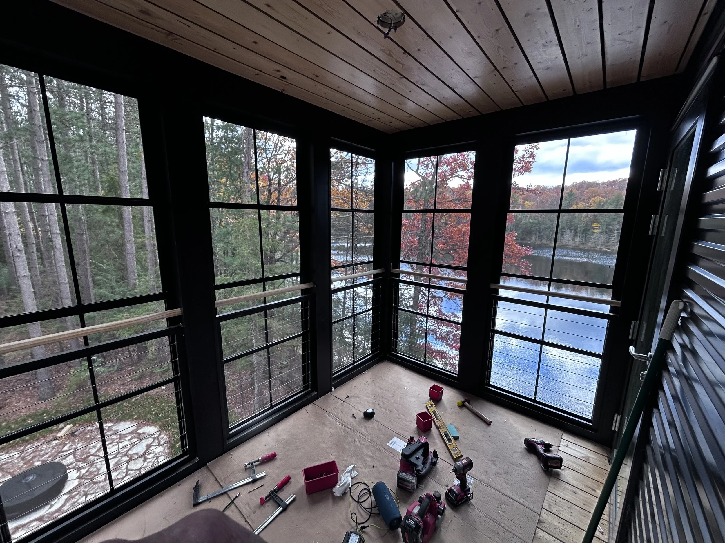 Additional security railing