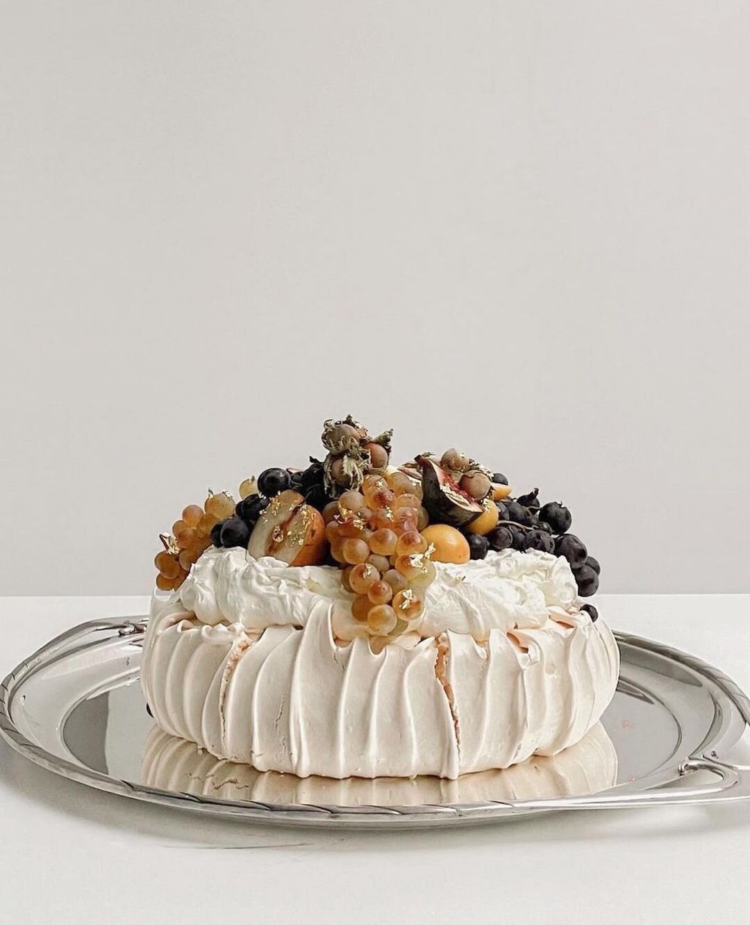 Pavlova or cake?
Via @bymalenebirger
#TheFallBride
