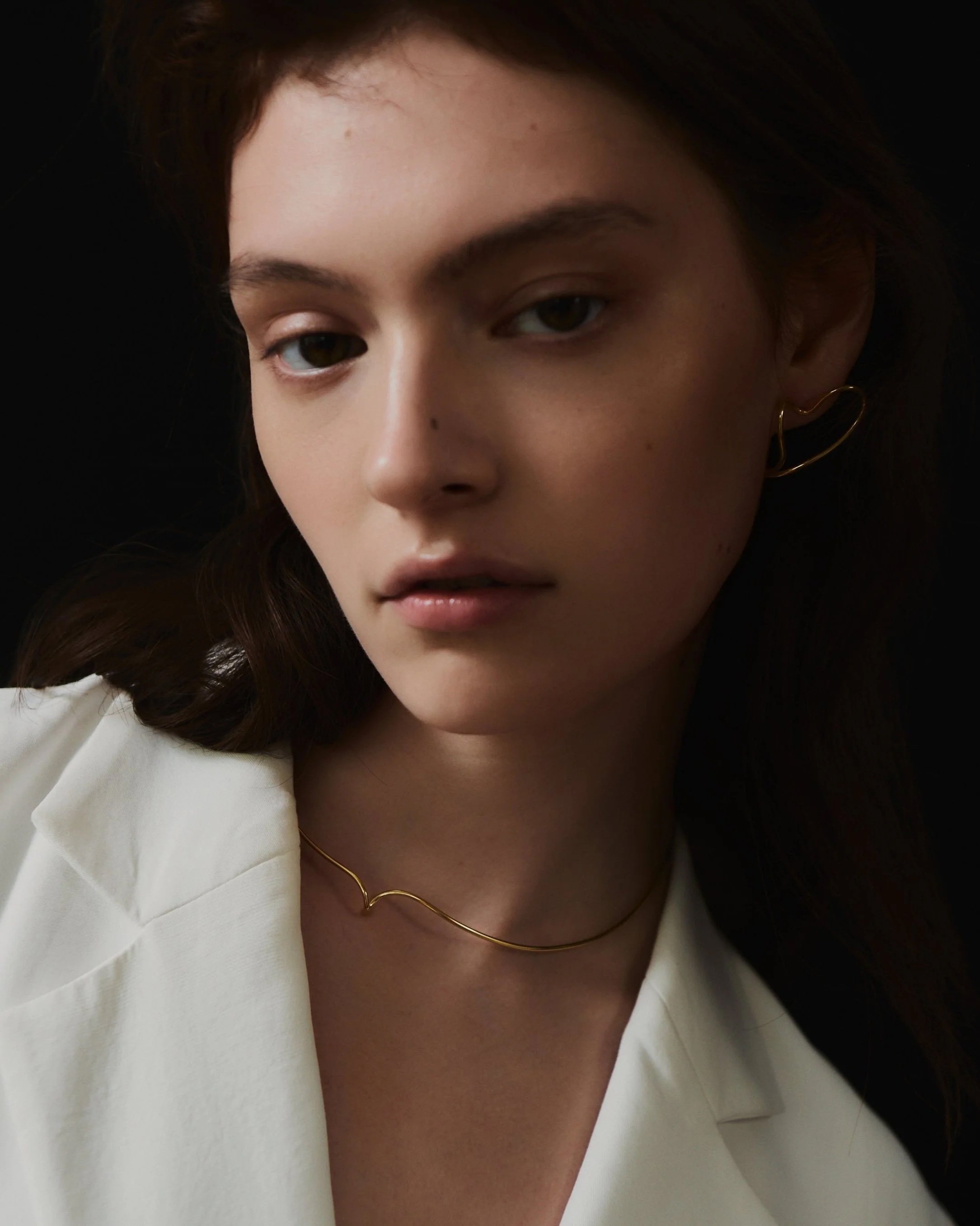 DANCINGLINESCHOKER_BARJEWELLERY_GOLD.jpeg