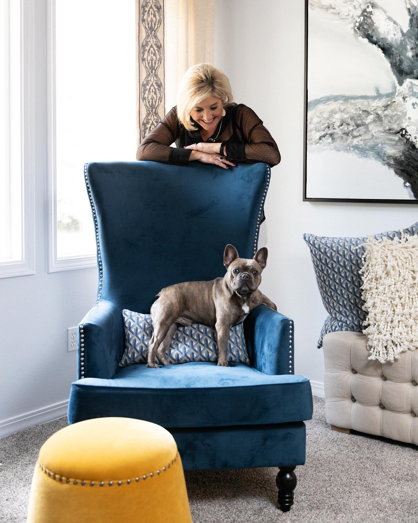 &ldquo;Can I bring my dog to my lifestyle session?&rdquo;

Yes, yes &amp; yes! (Especially if you have an adorable Frenchie.) 🤩

I had so much fun photographing local Interior Designer @marvadondecorating in her home and design studio. If you&rsquo;