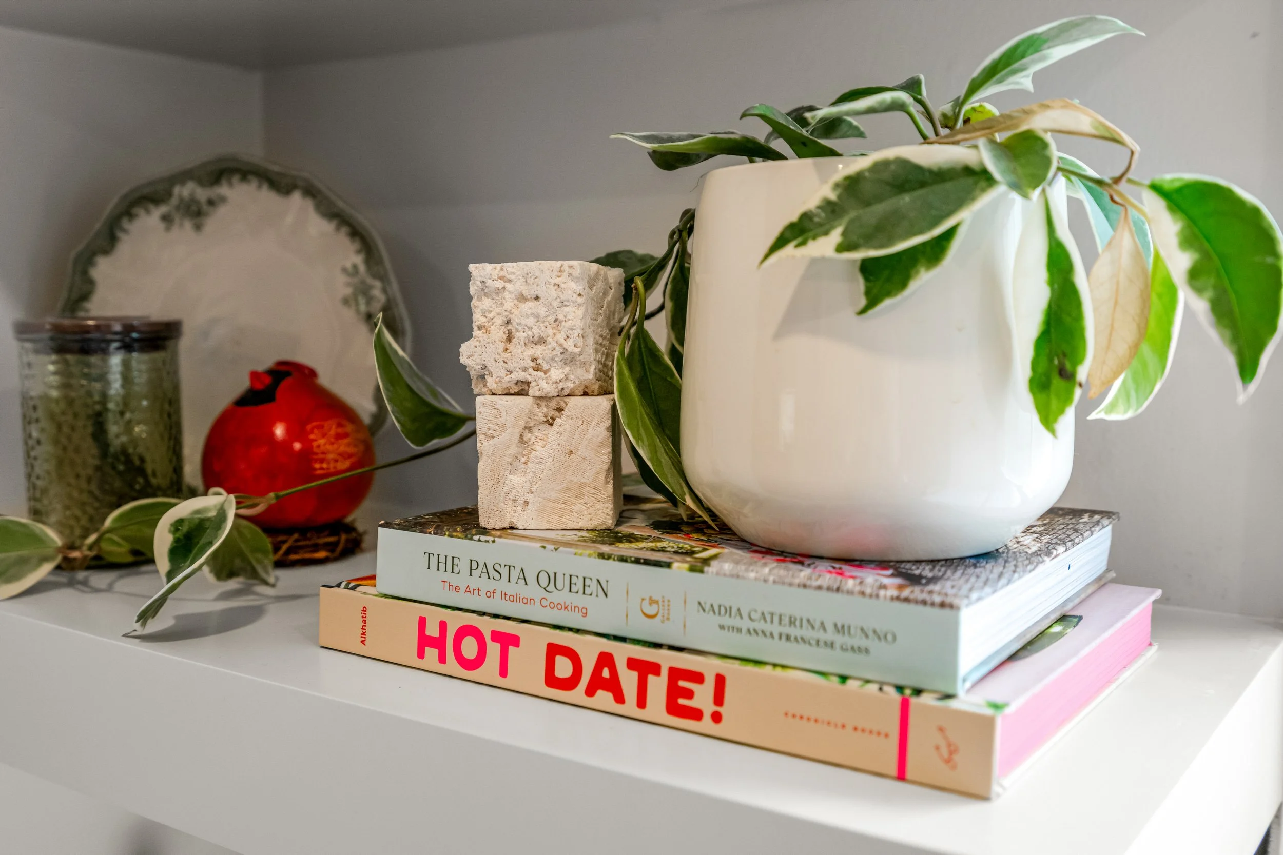 williamsburg-va-galley-kitchen-remodel-custom-cabinetry-awh-interiors (4).jpg