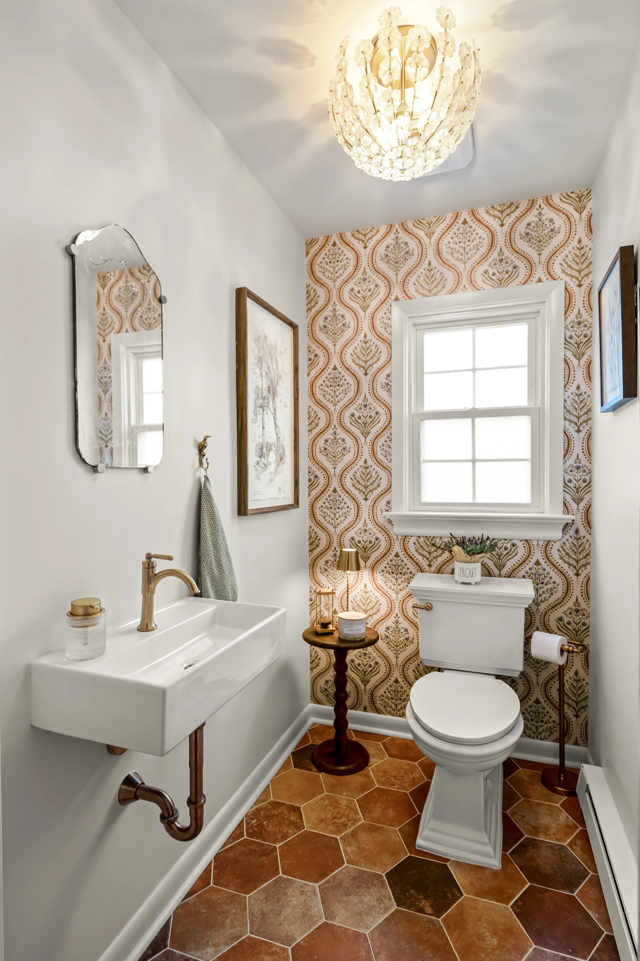 williamsburg-va-kitchen-powder-room-design-awh-interiors-2.jpg