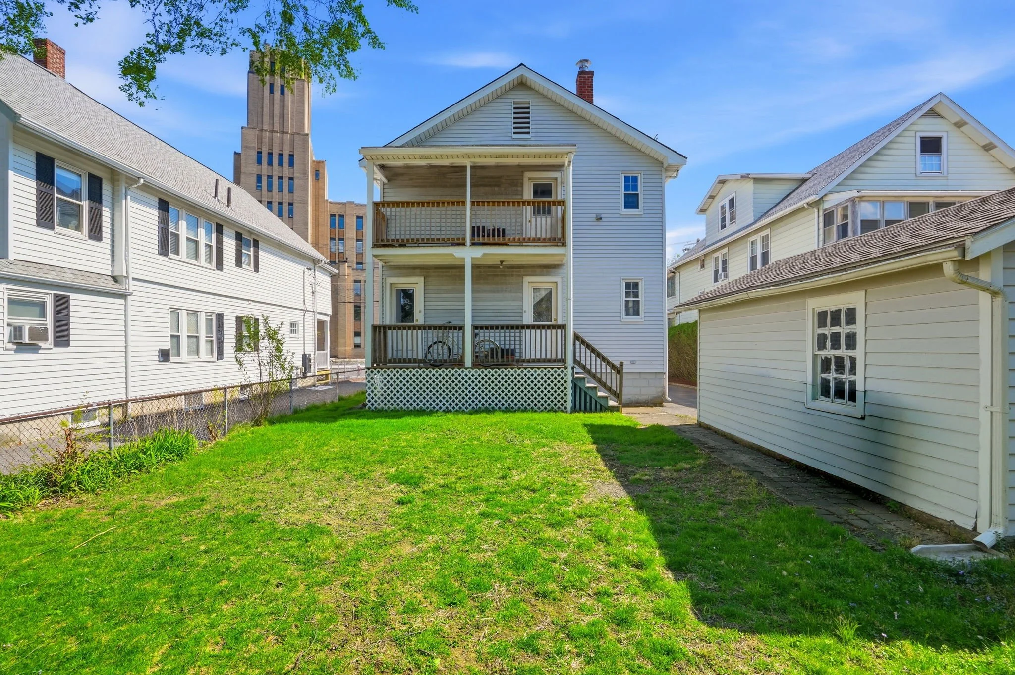 702-704MtAuburn-RearHouse.jpg