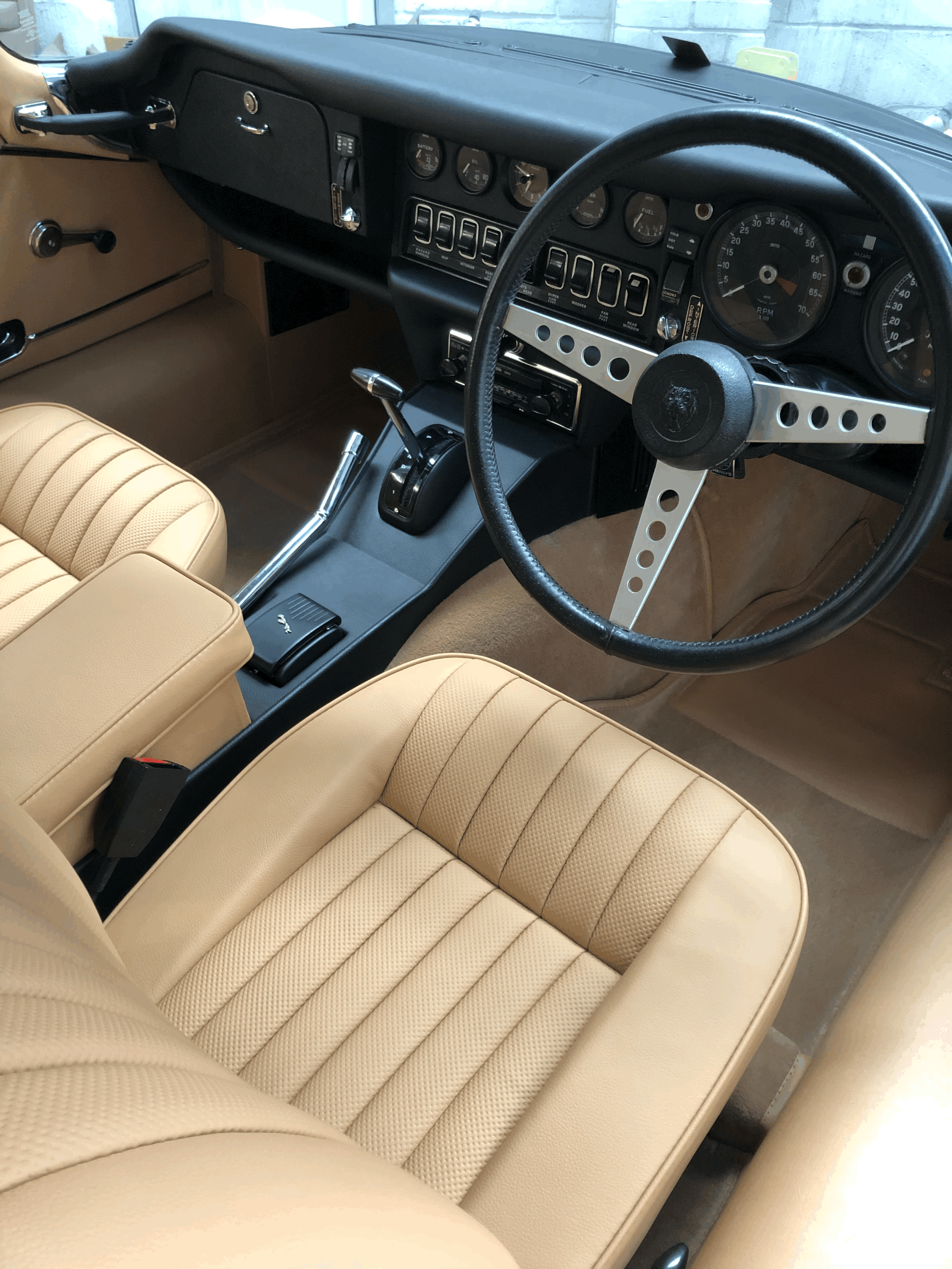 Jaguar E Type S3 2+2 •••