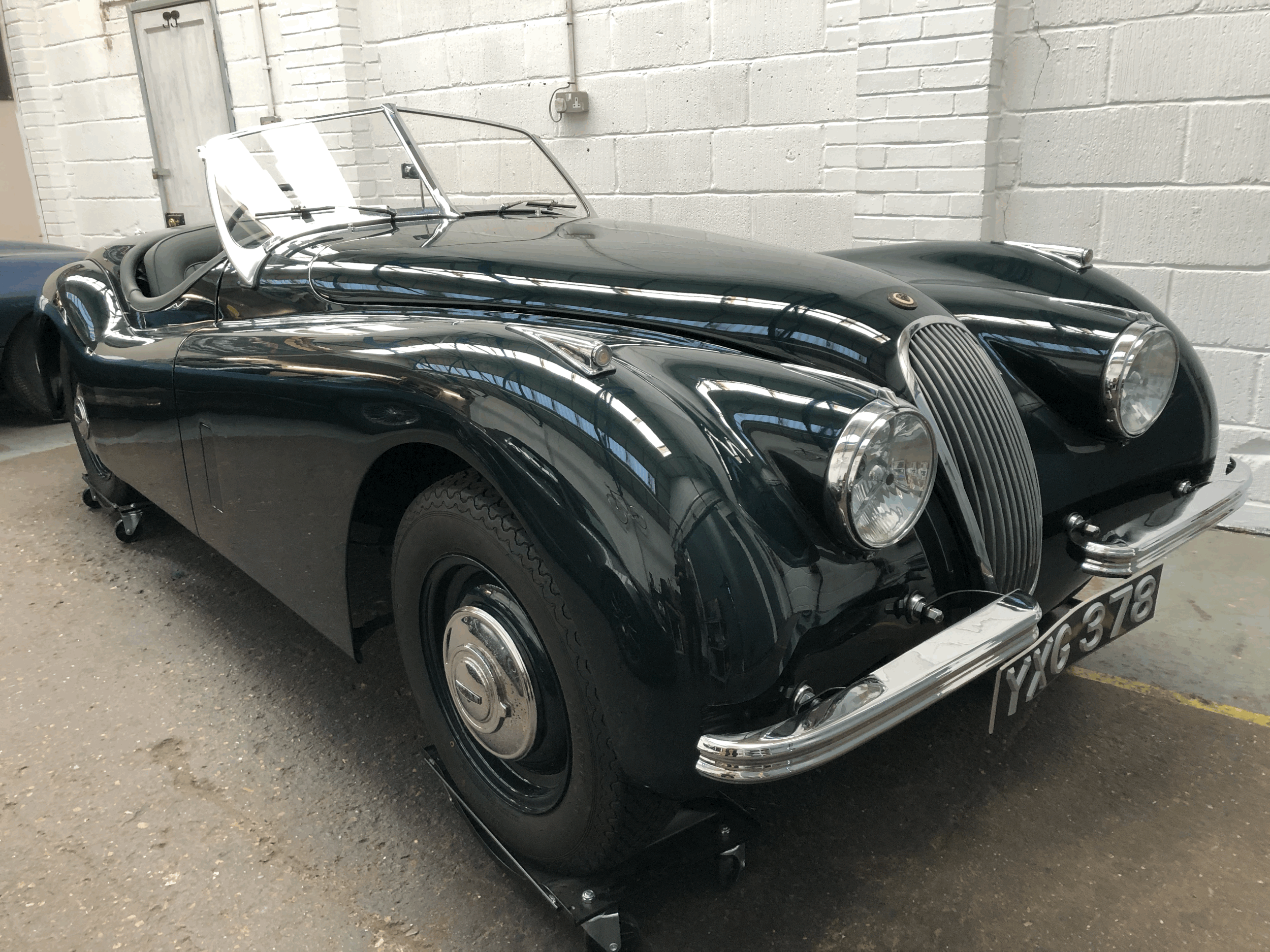 Jaguar XK120 •••
