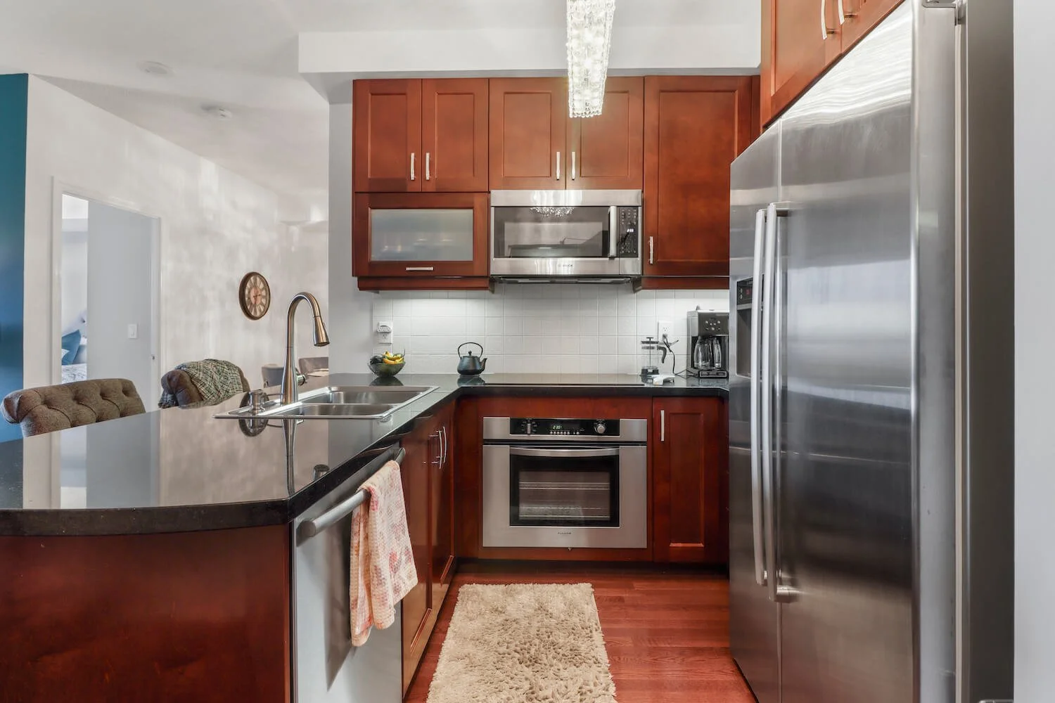 Web Size - 1410 Balmuto St 19.jpg