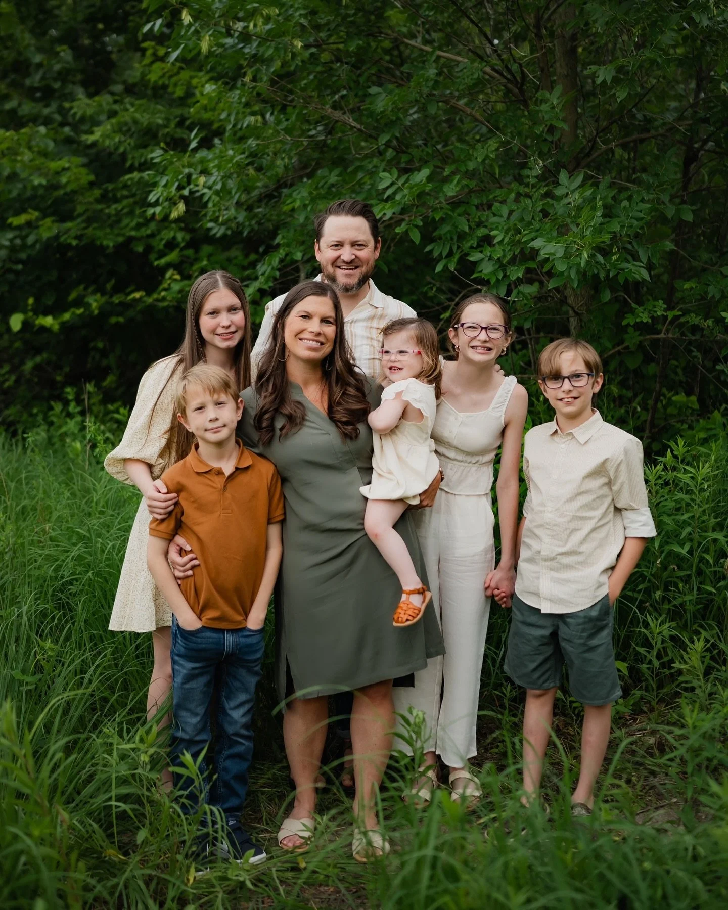 what a joy to document this family of seven! my sweet in laws and their crew of five, spanning nearly two years old to fifteen, their family is full of personality, spunk, silliness, and lots and lots of love 🫶