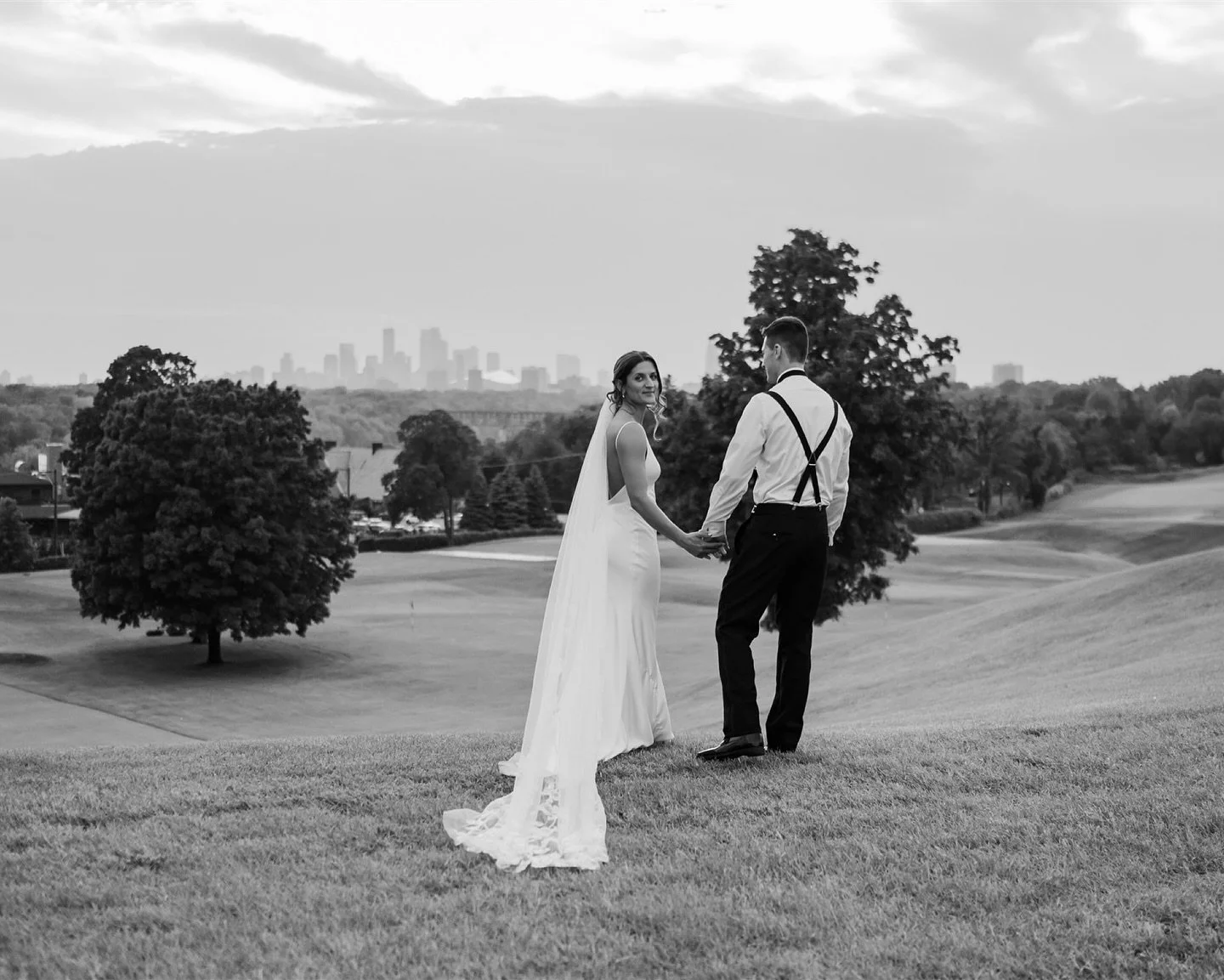 some stolen moments from M + K&rsquo;s wedding day 🤍