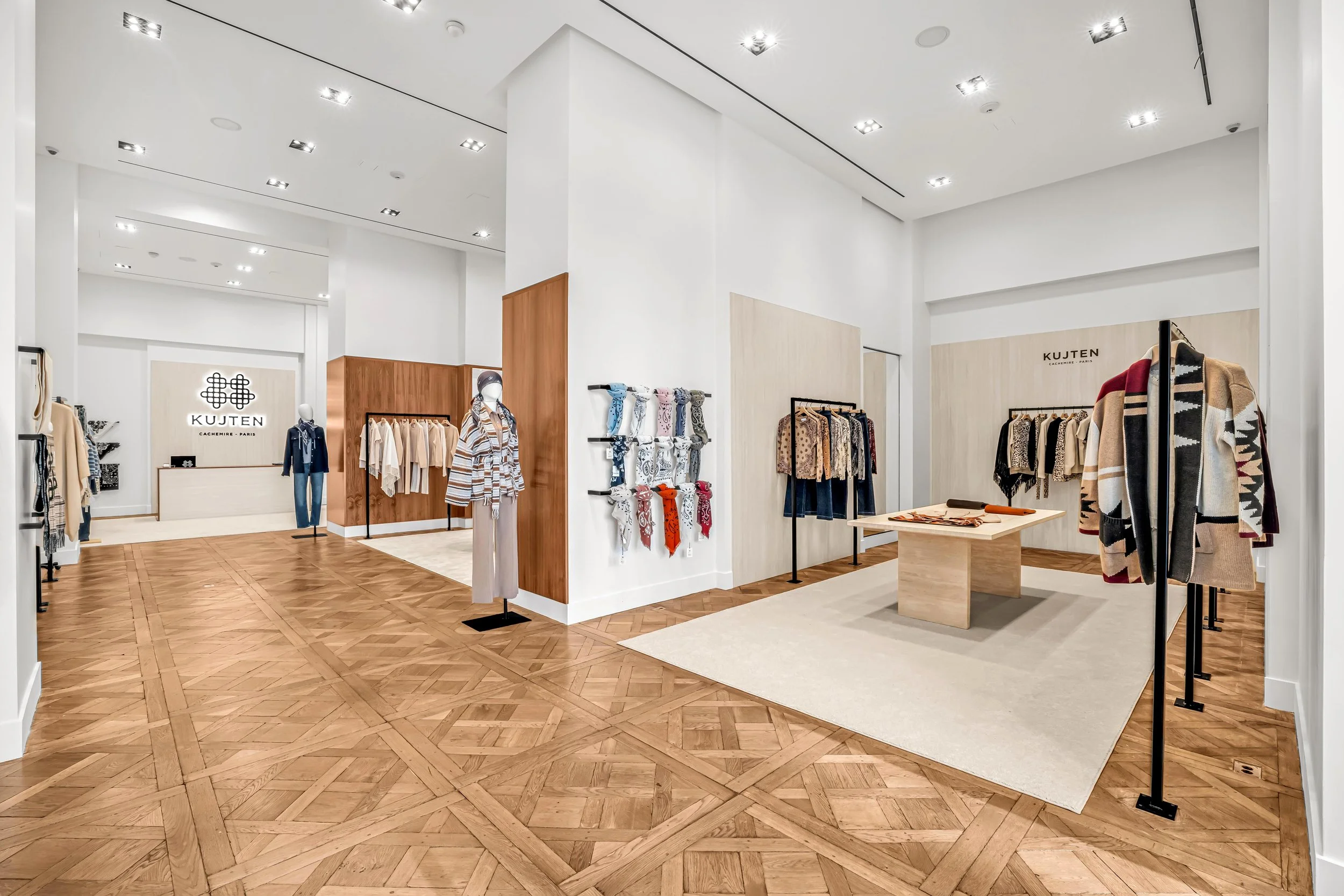 831 Madison #Store1.jpg