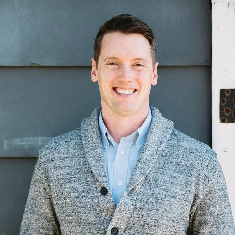 Episode 17: The Path Between Us - Enneagram 3