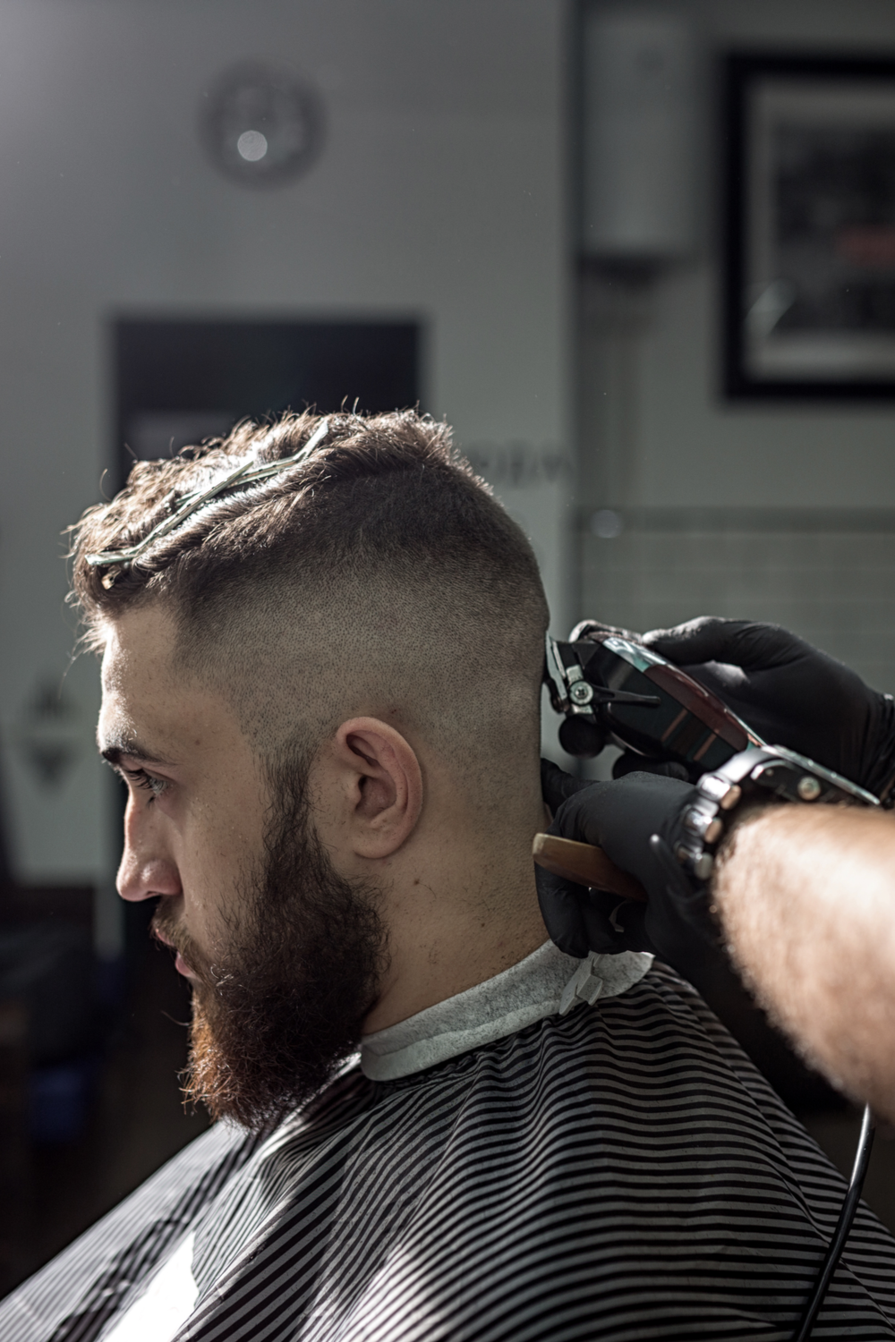 Classic Men's Barber Hairstyle to Sport in 2022