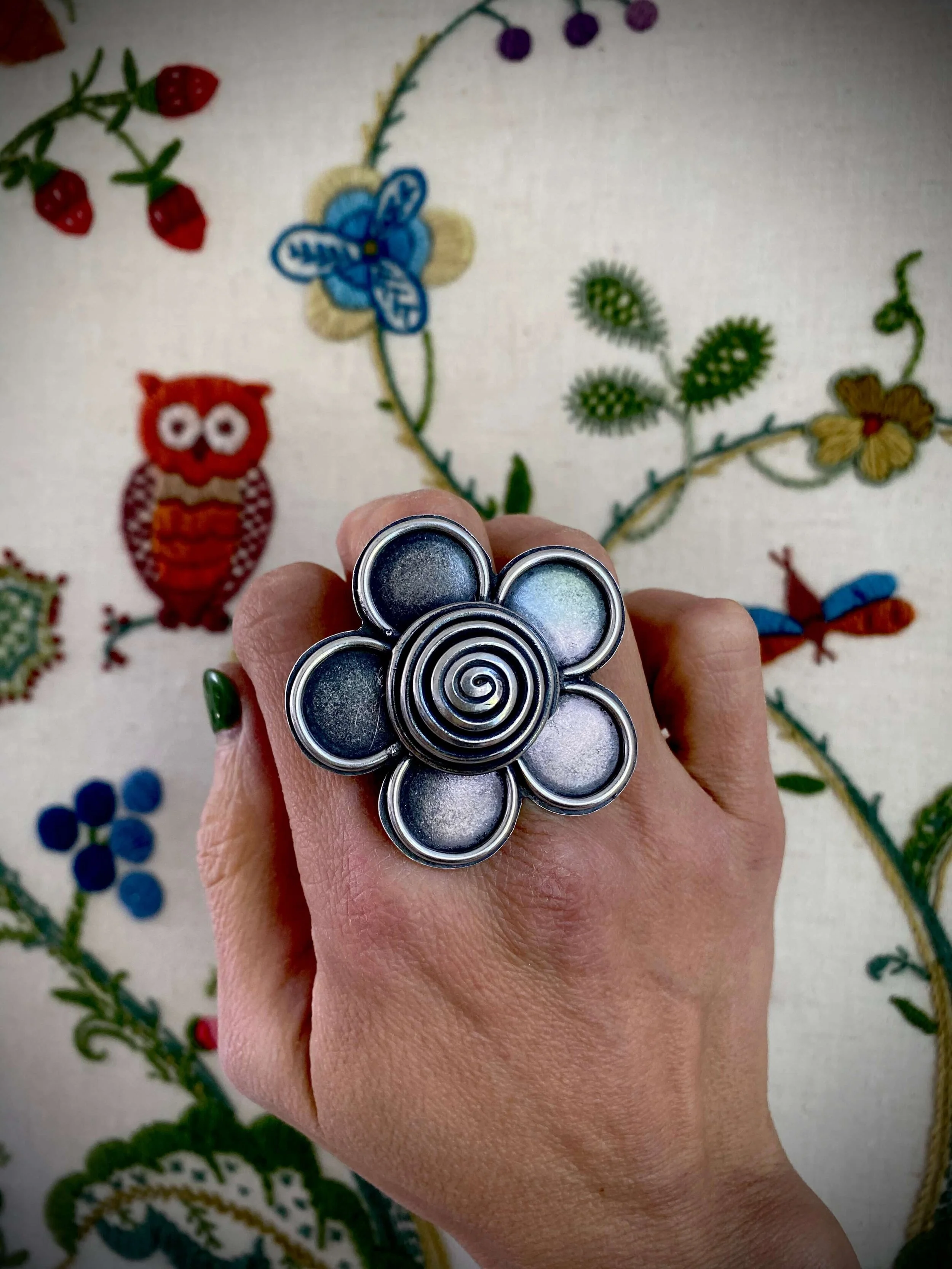 Flower Power Ring.jpeg