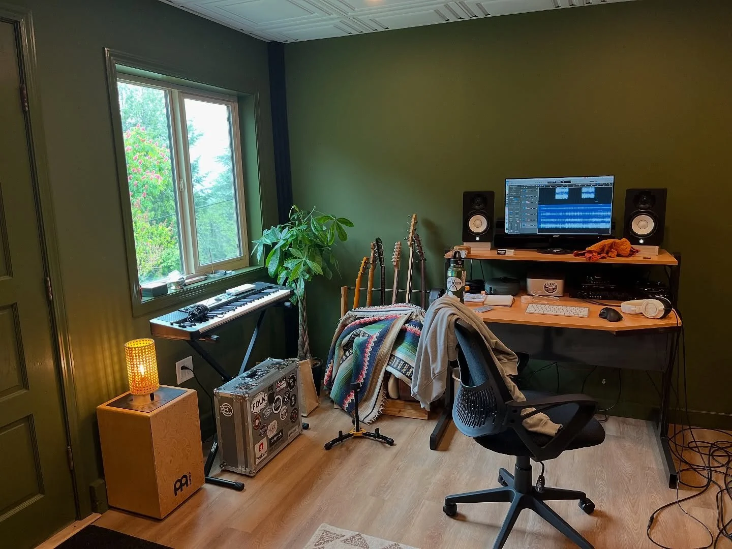 Studio is getting dialed in 🍽️👨🏻