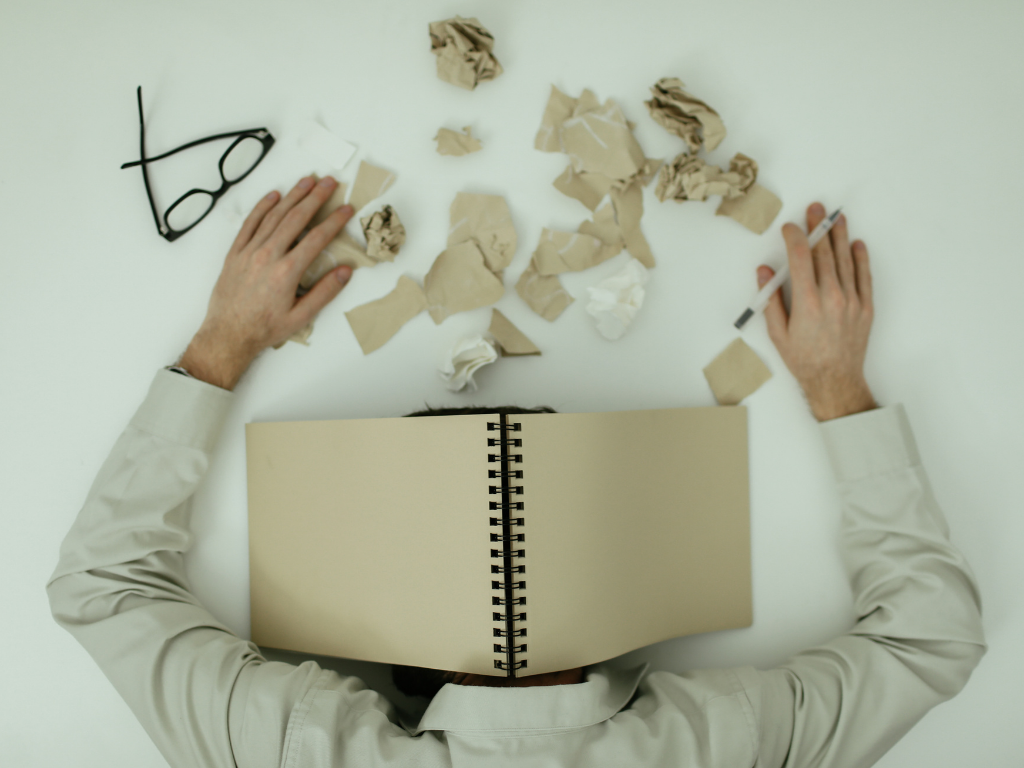 ¿Todo parece importante? Te mostramos cómo priorizar tareas en el trabajo.