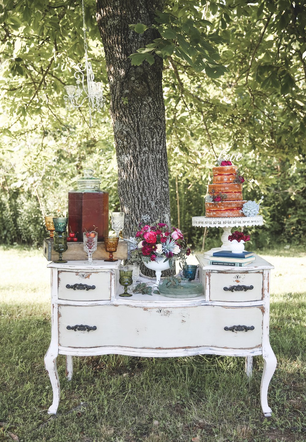 Antique Vanity/Dresser Vintage Rental Co. Antique Vanity/Dresser Vintage Rental Co.