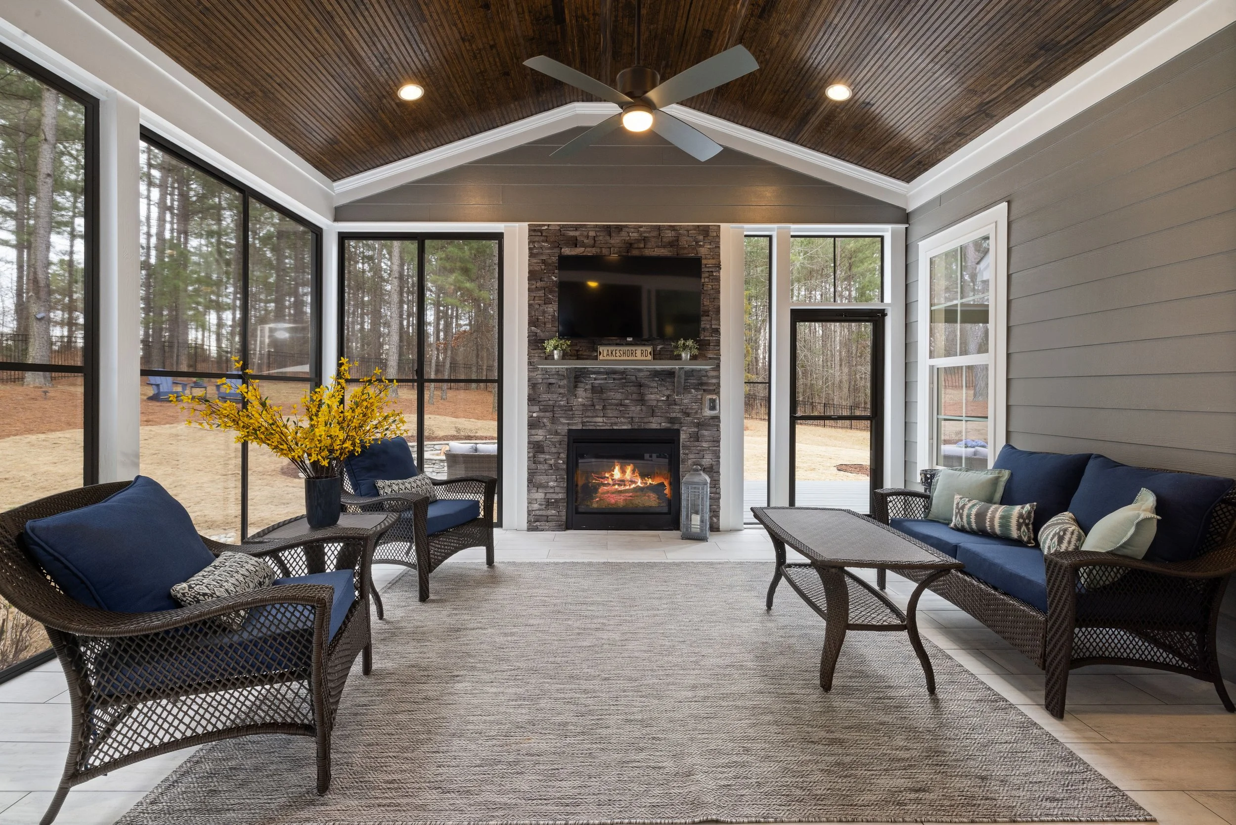 fireplace 11.jpg