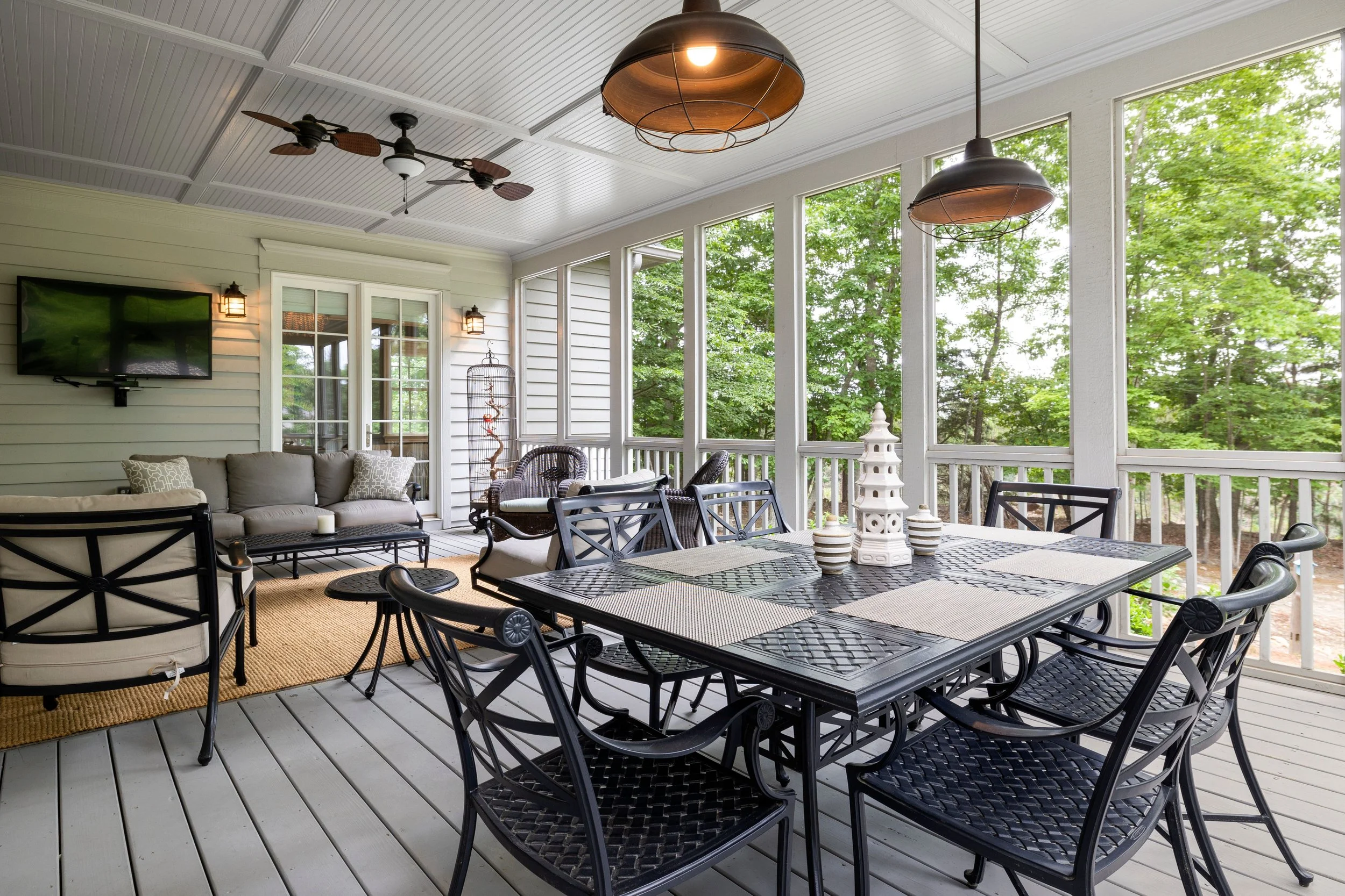 patio and enclosure 7.jpg