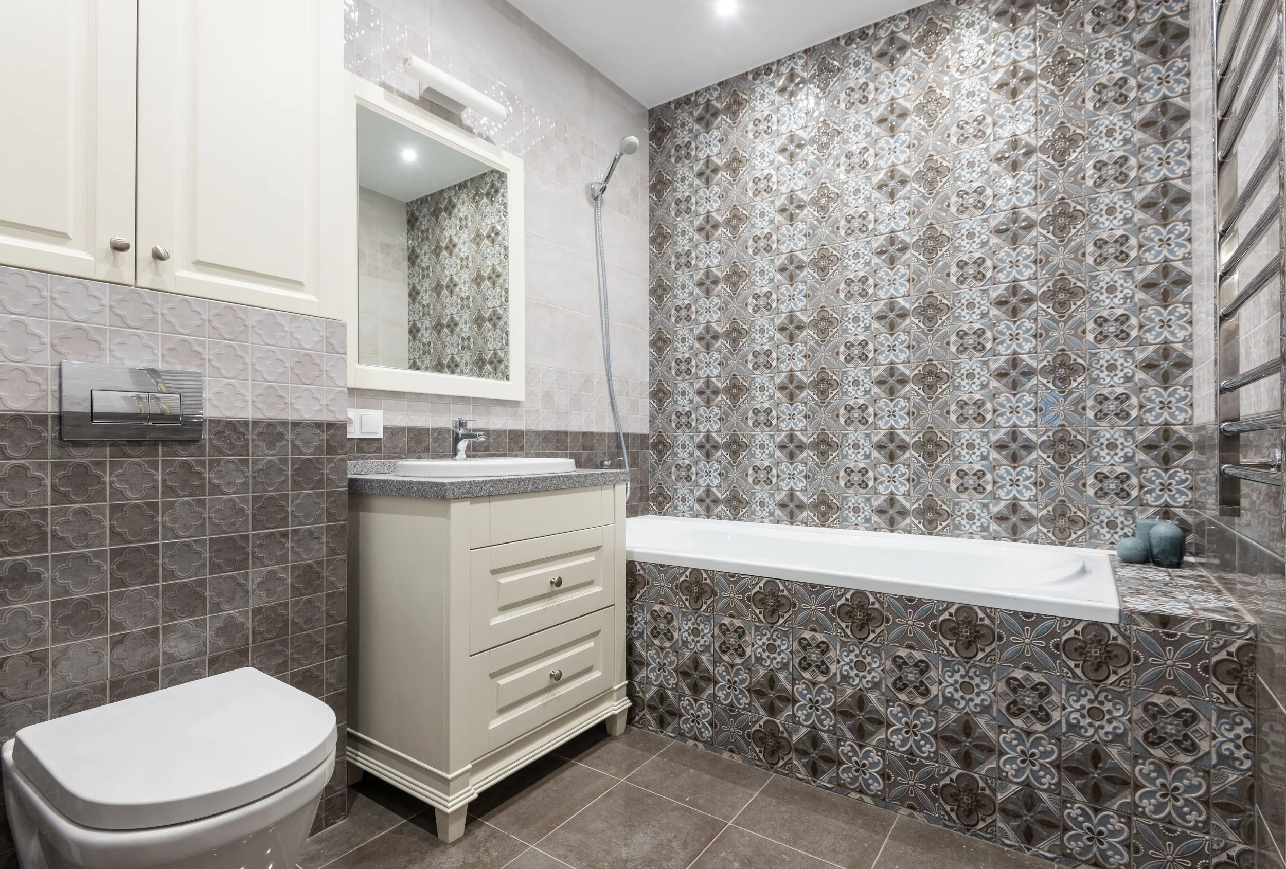 bathroom custom 2.jpg
