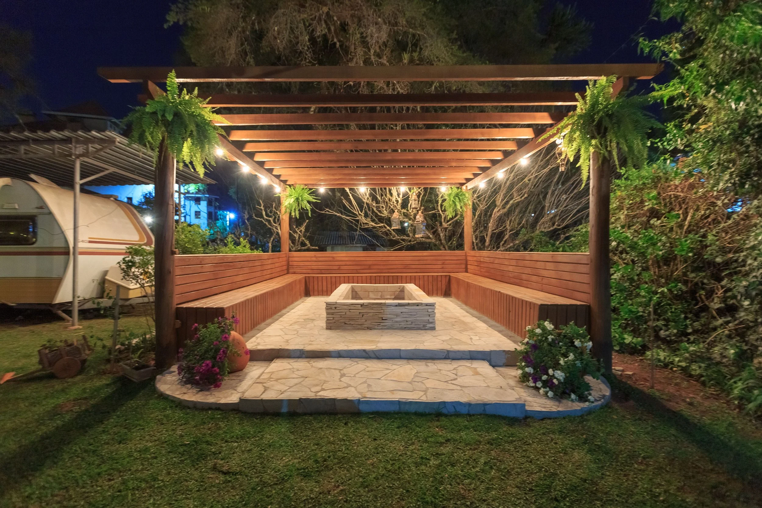pergola 2.jpg