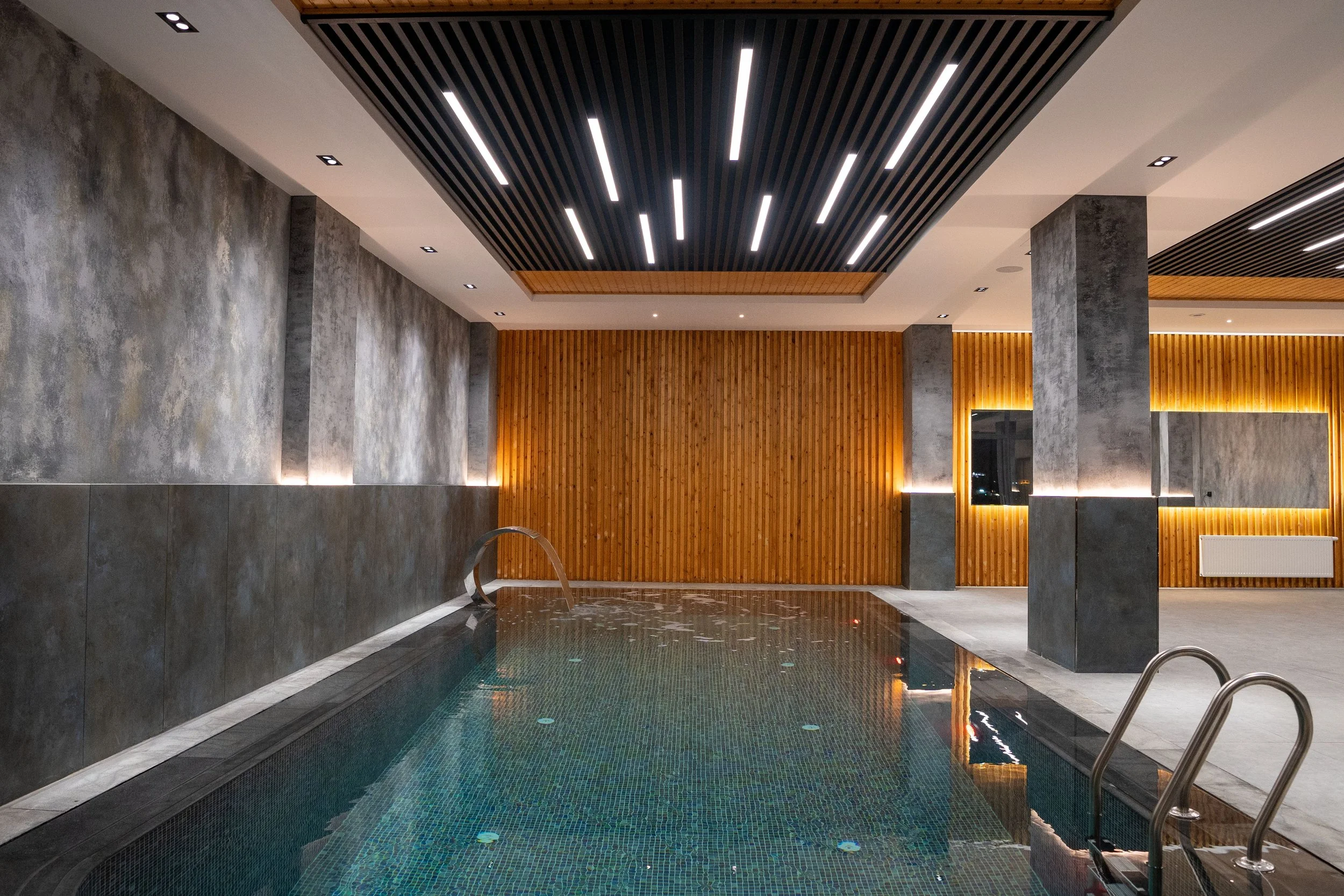 indoor pool 10.jpg