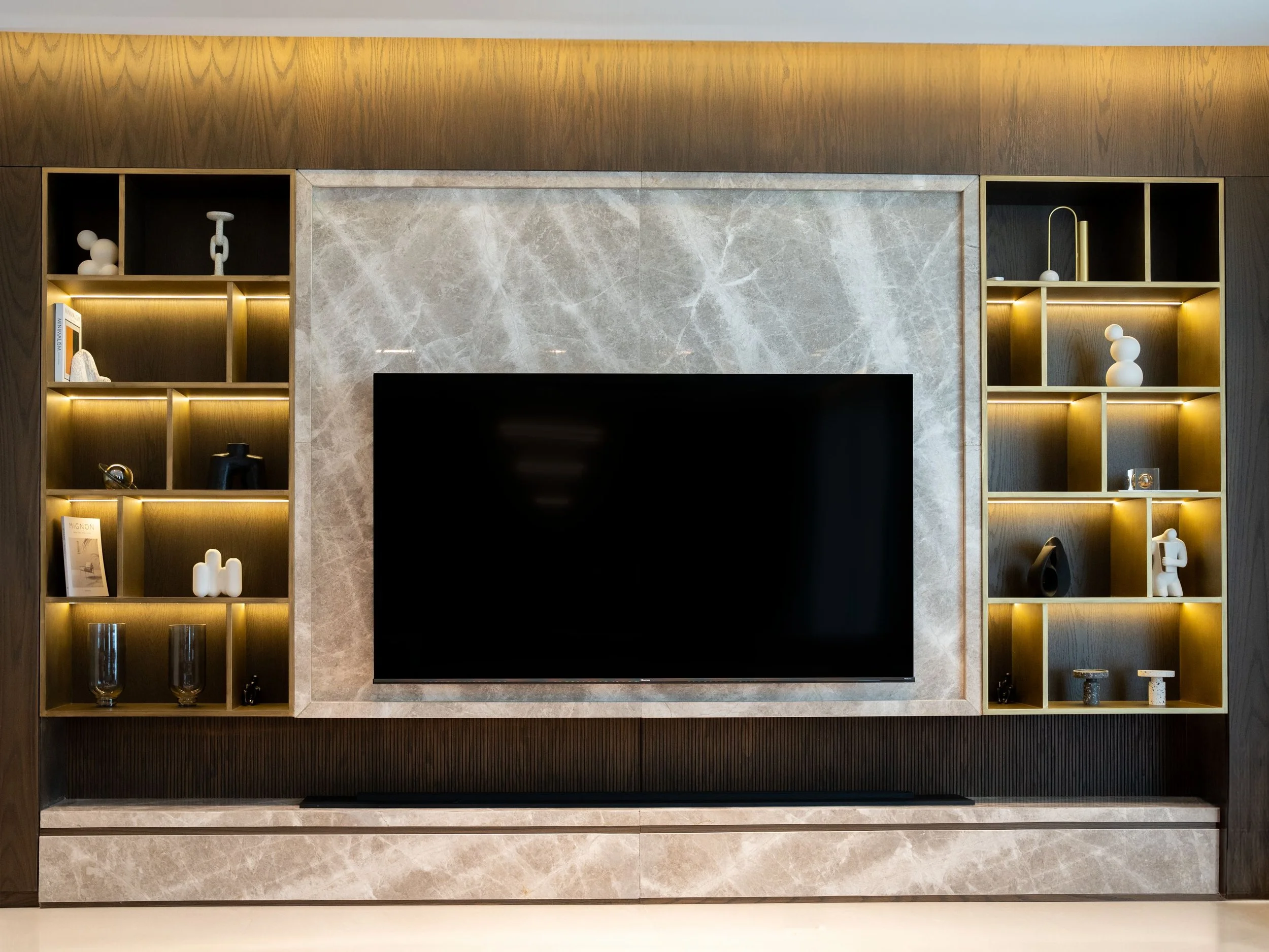 Custom media center 2.jpg