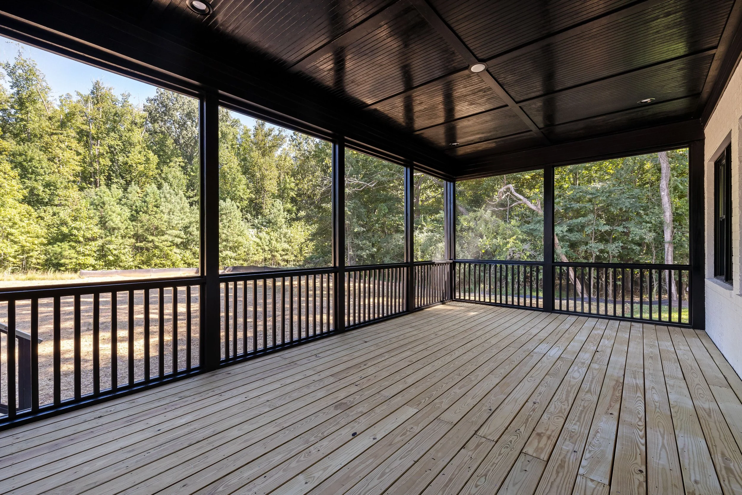 patio and enclosure 13.jpg