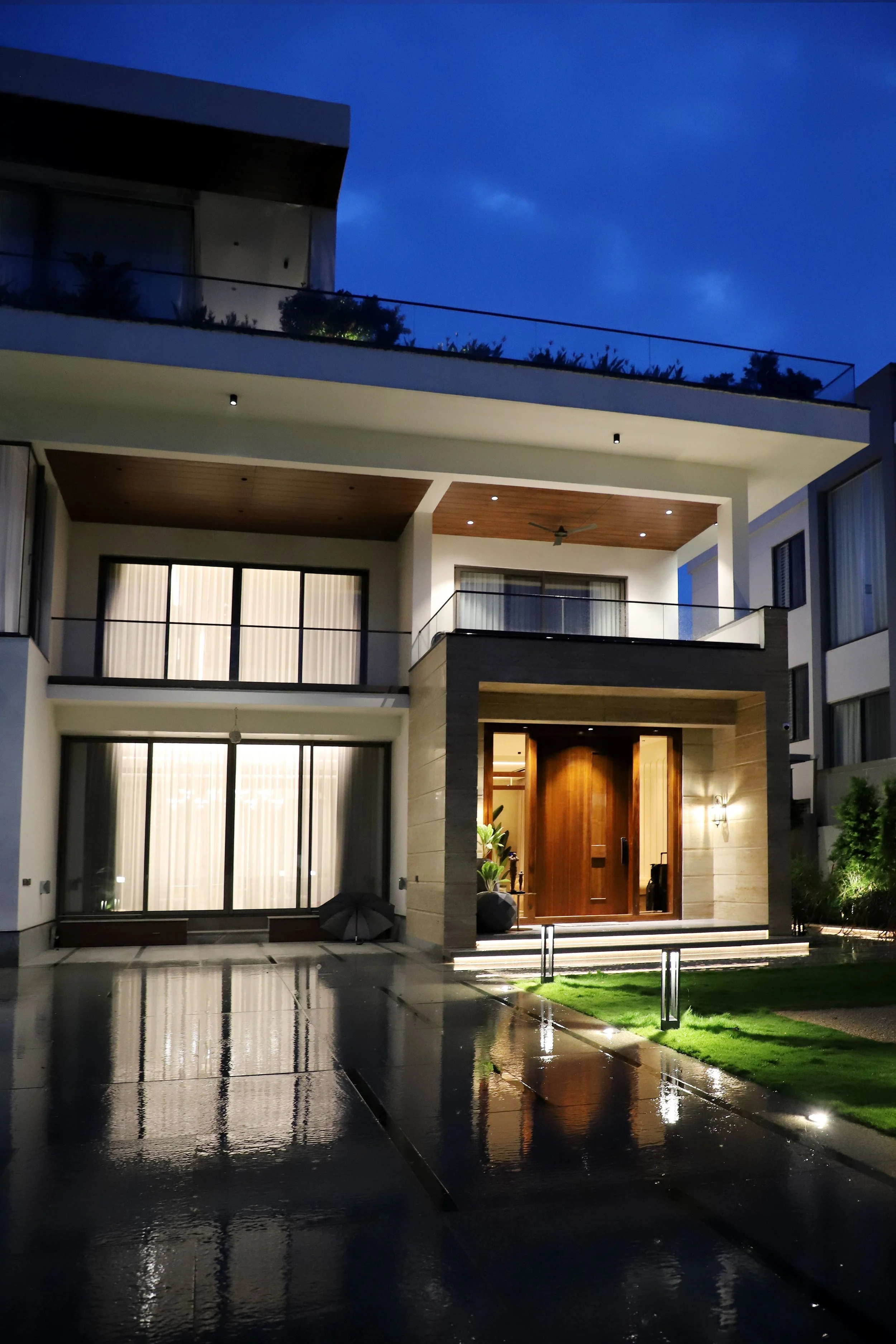 custom exterior finishes.jpg