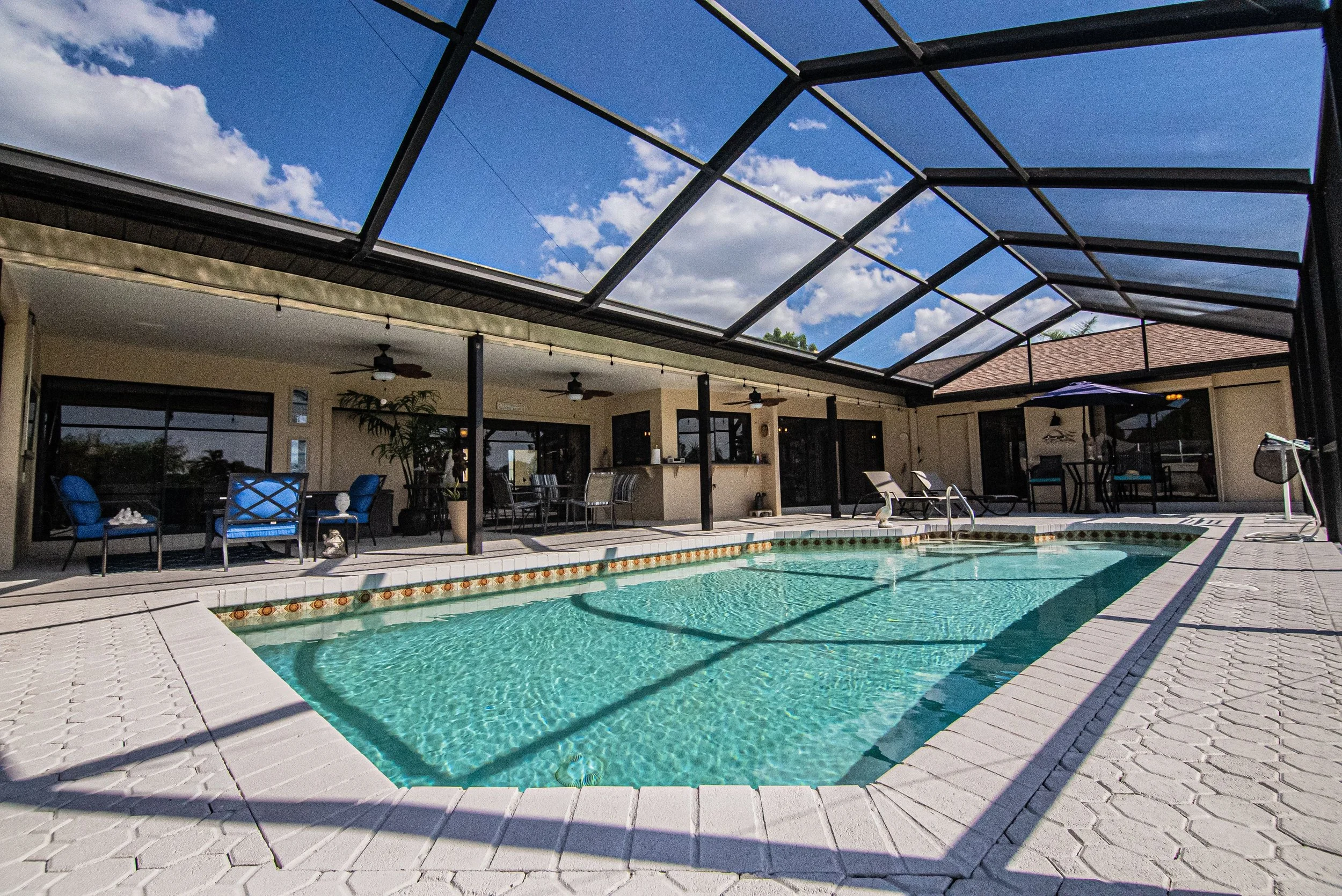 patio and enclosure 2.jpg