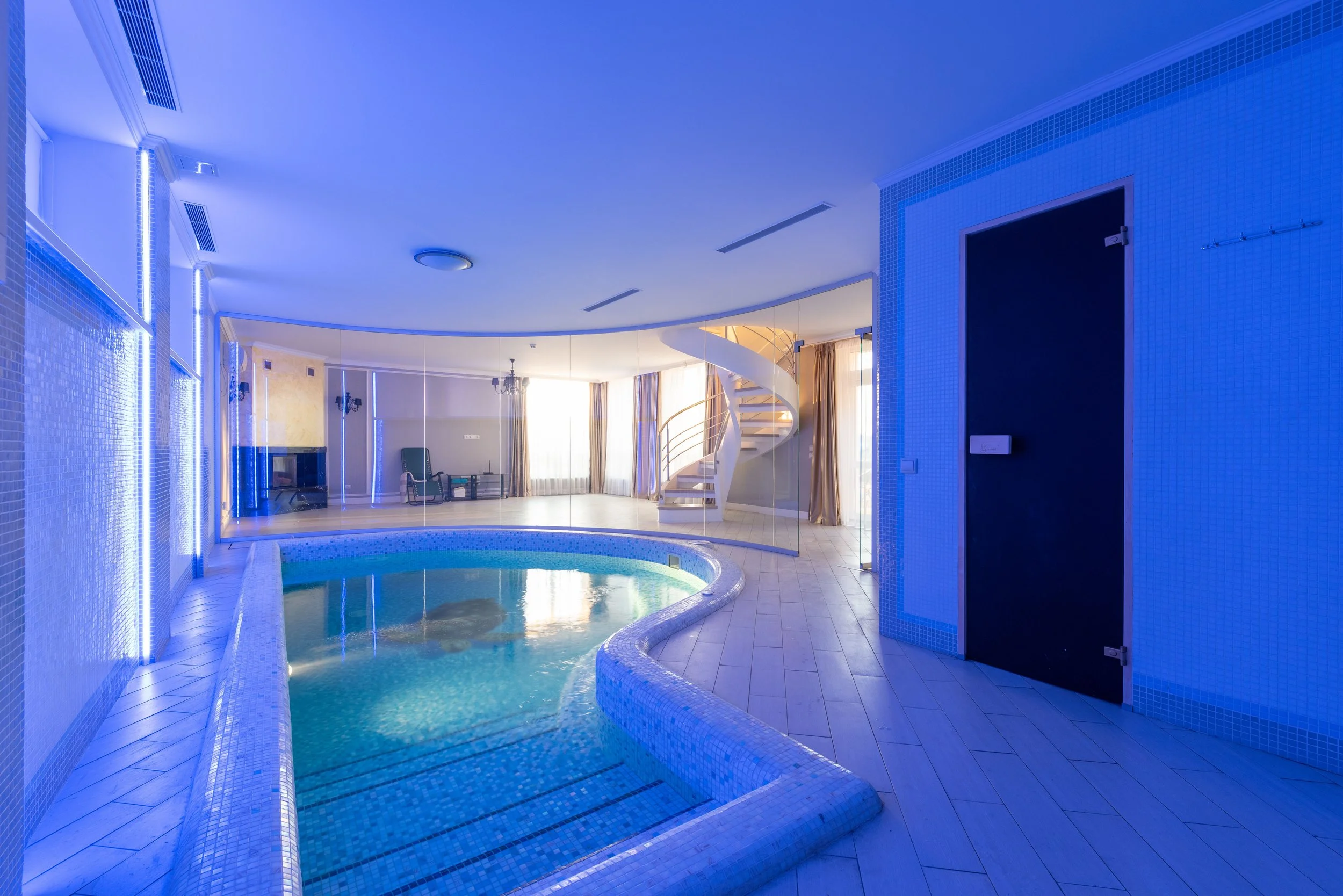 indoor pool 7.jpg