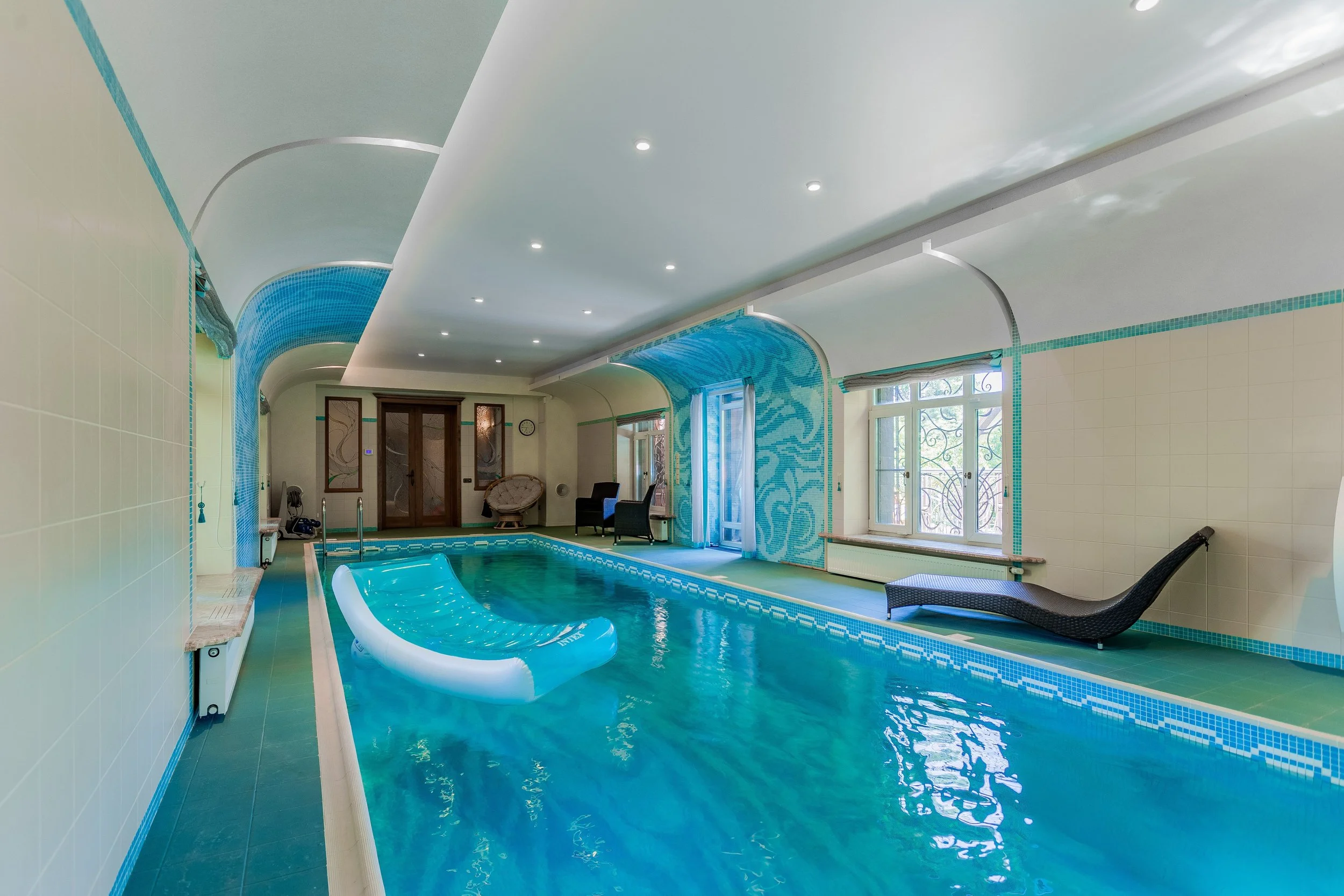 indoor pool 3.jpg