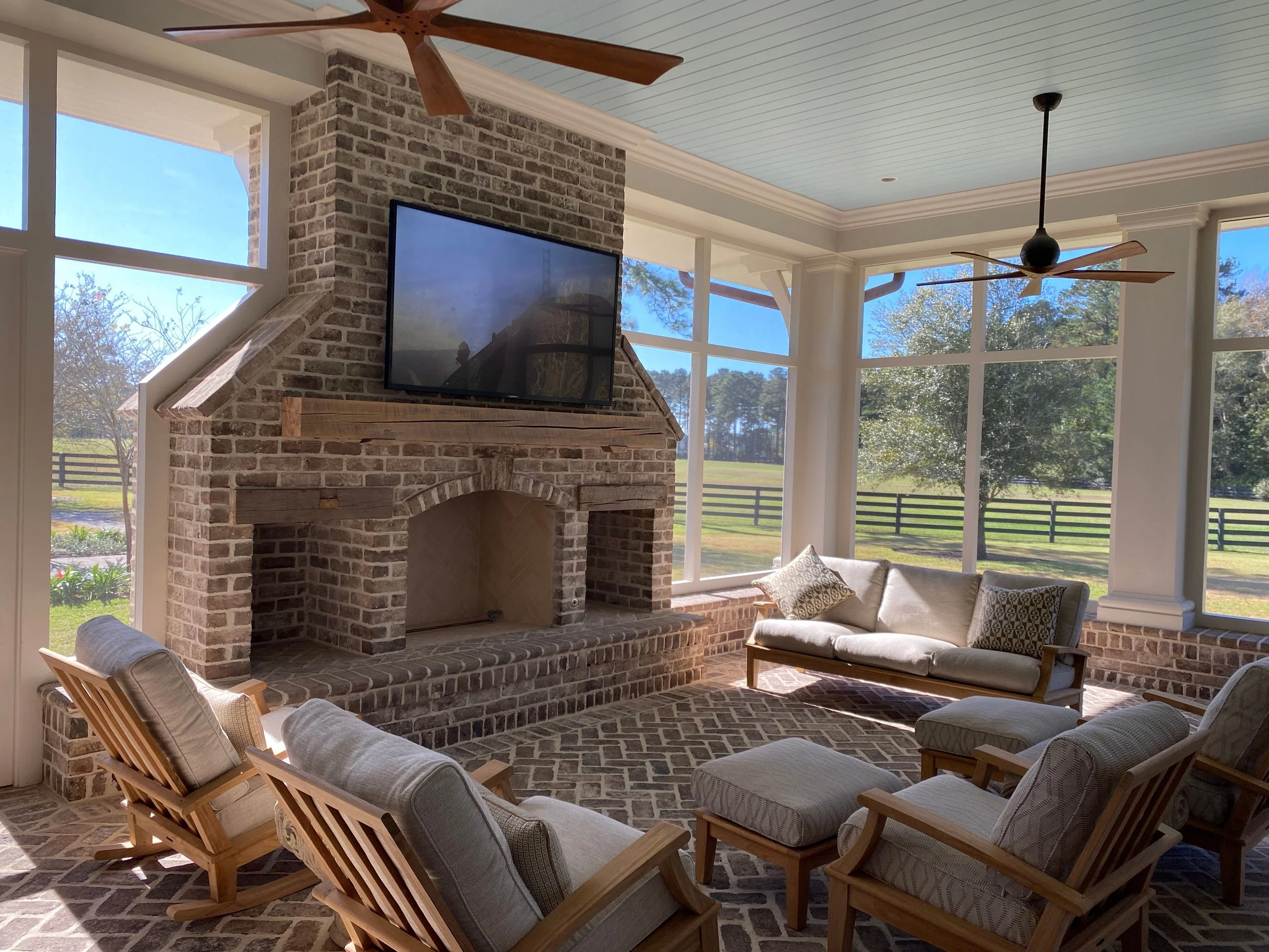 patio and enclosure 6.jpg