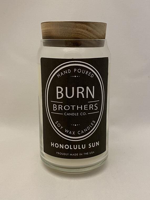 honolulu-sun-vacation-wax-soy-candle-sunscreen-sand-ocean-towel-black-label