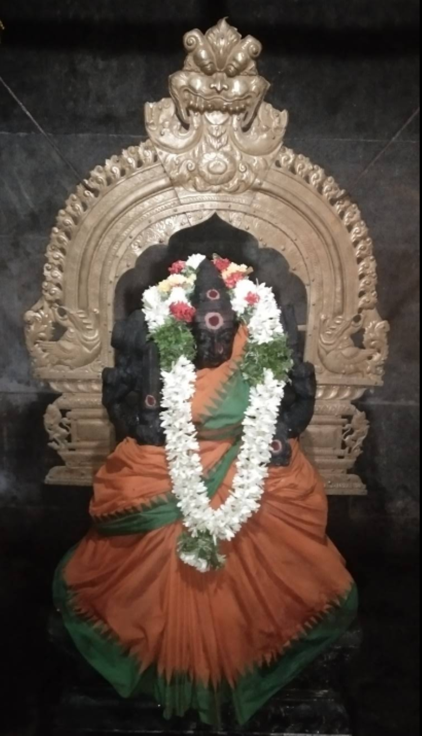 வைத்திகோவில் முத்து மாரியம்மன் கோவில்