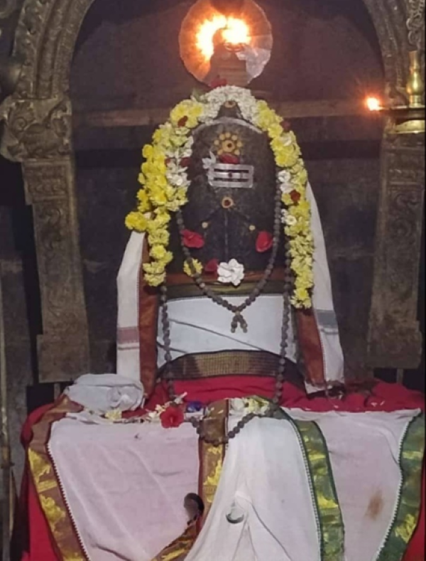 பொன்விளைந்த களத்தூர் முன்குடுமீஸ்வரர் கோவில்
