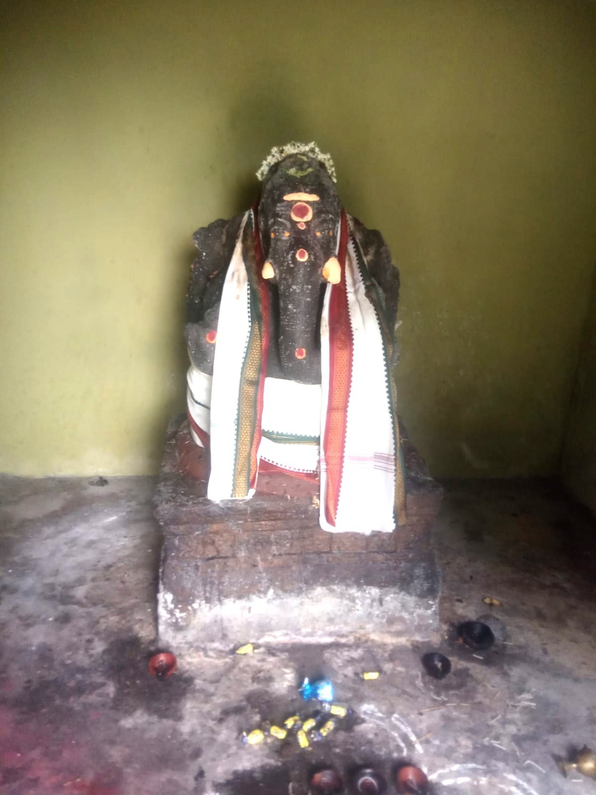 ஆக்கூர் தான்தோன்றீசுவரர் கோவில் 