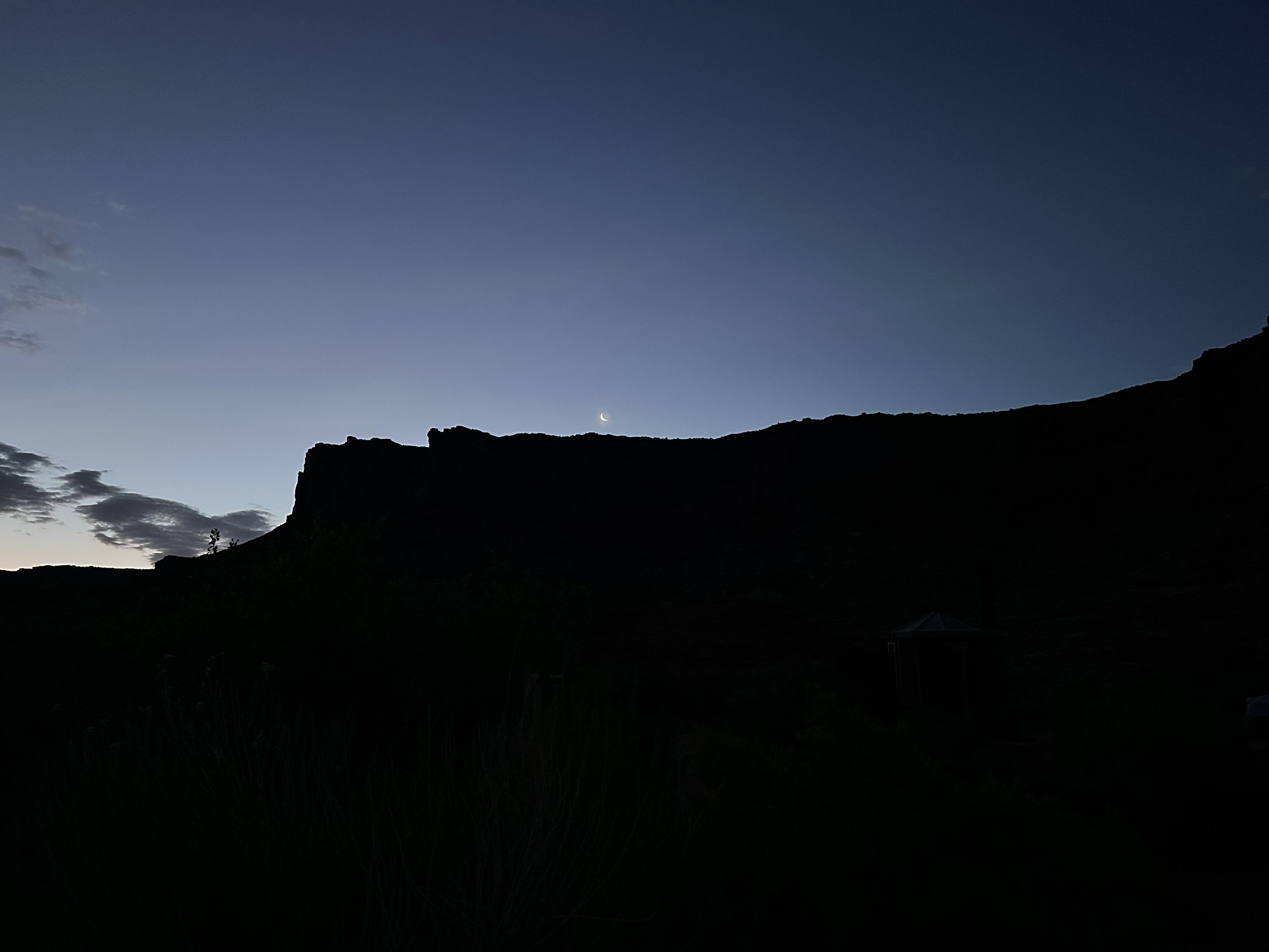 Dawn moon