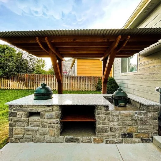 outdoor kitchen