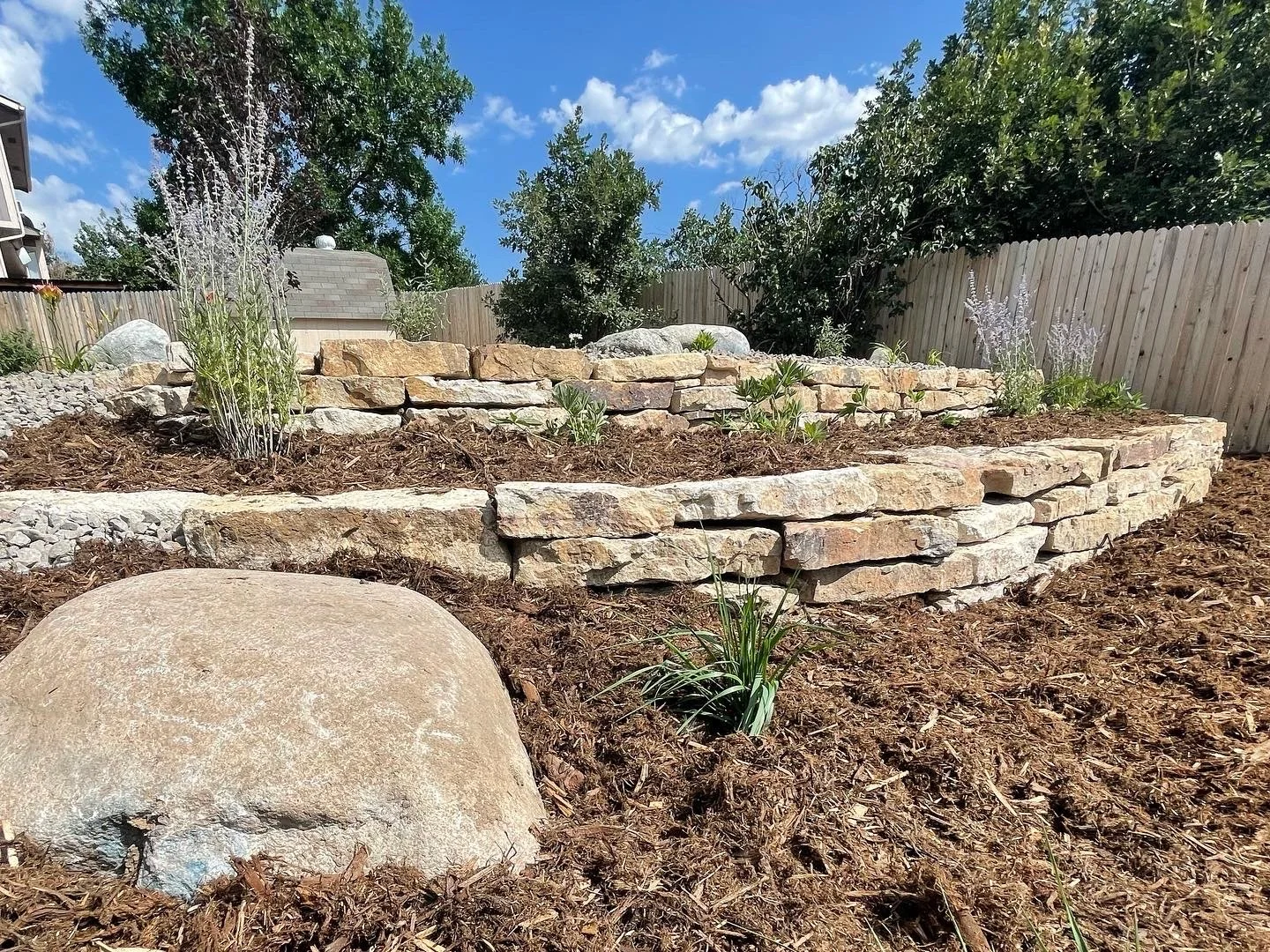 retaining wall hardscapes