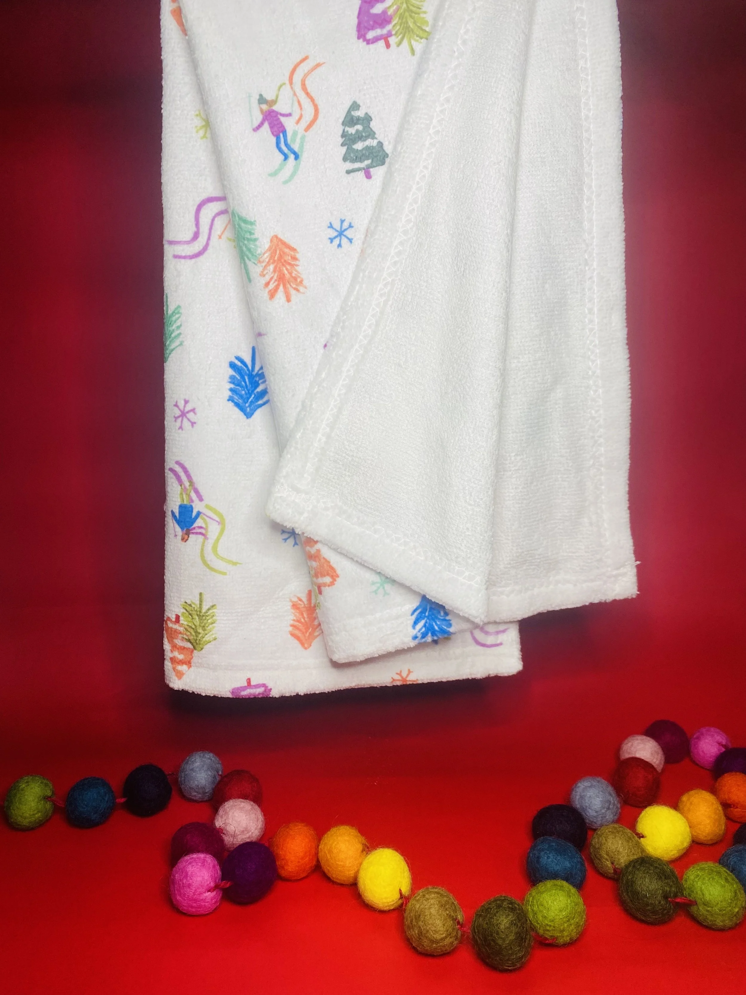 Apres Ski Hand Towel Back.jpg