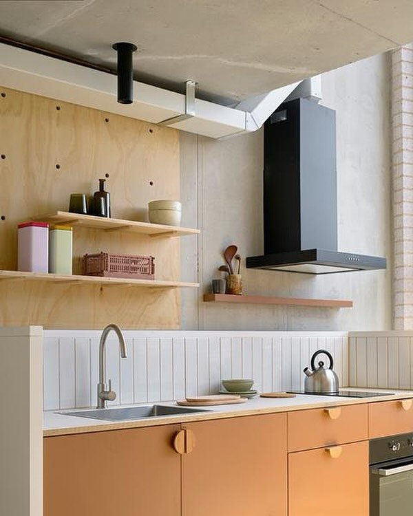 We are proud to have Paperock TACTILE in the latest @nightingale.housing project for the kitchen bench tops, robes and vanities.

A collaboration with @freshhopecommunities this apartment building in Marrickville has sustainability and affordability 